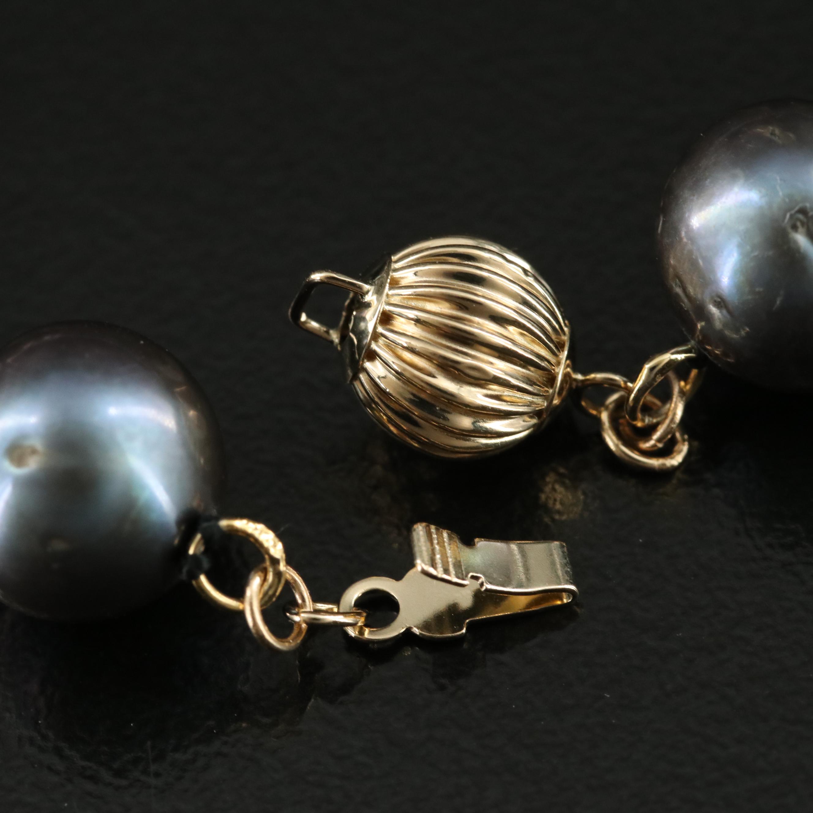 Graduated Pearl Necklace with 14K Clasp