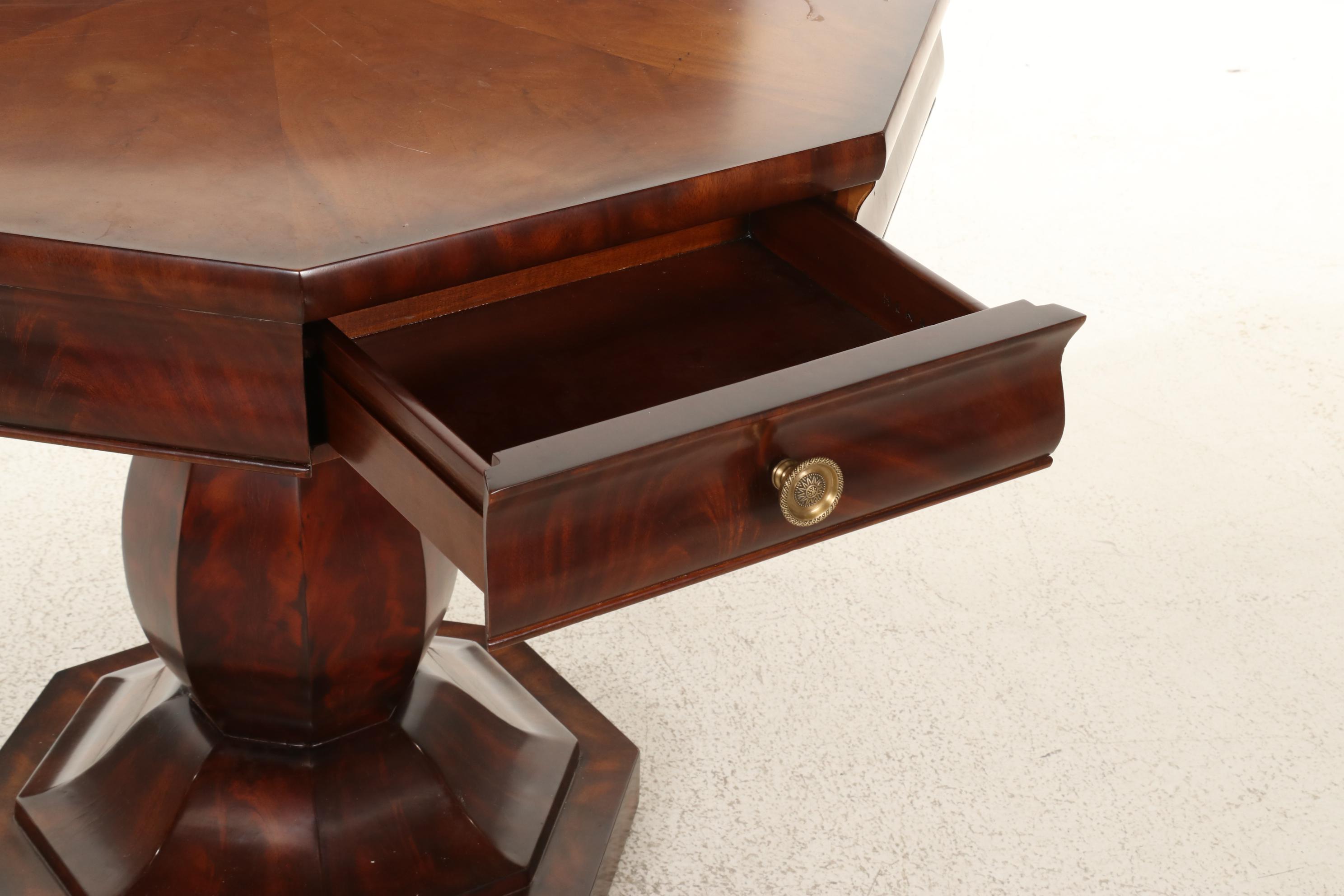 Henredon Biedermeier Style Mahogany-Veneered Octagonal Pedestal Table