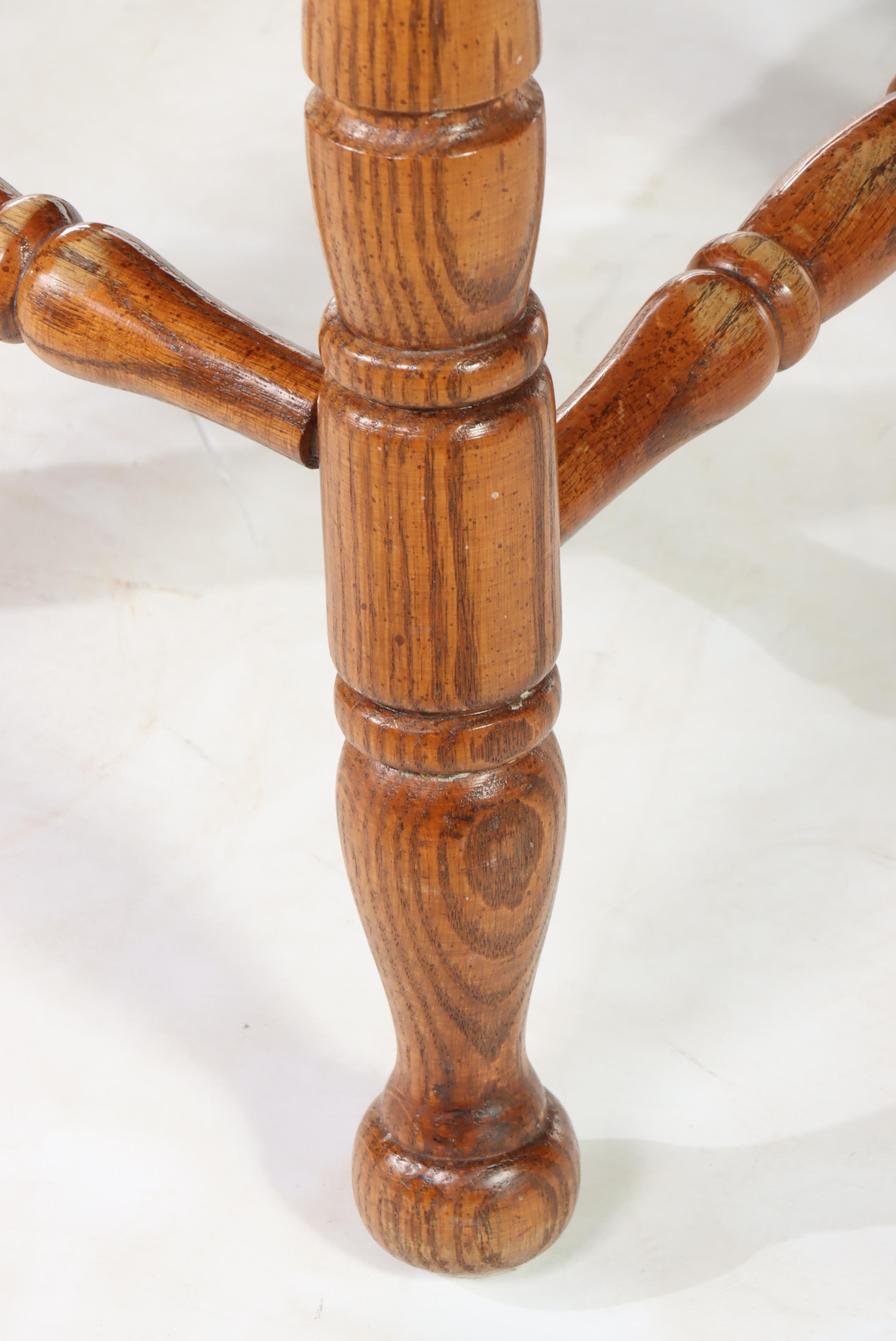 Five Tell City Chair Co. Colonial Style Oak Counter Stools, Late 20th Century
