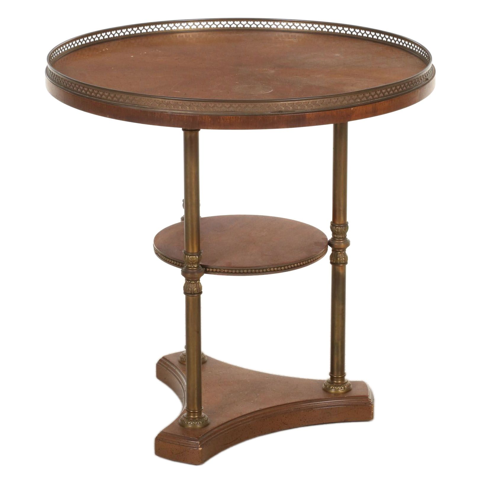 Henredon French Provincial Style Fruitwood Stained Tiered Guéridon, Late 20th C.