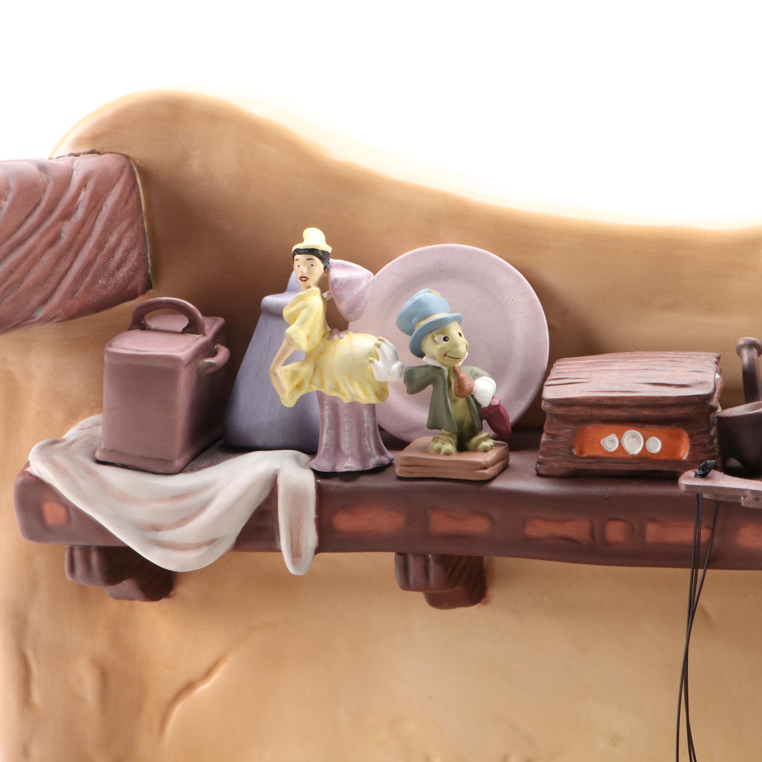 Walt Disney Classics "The Finishing Touch" with Pinocchio and Geppetto