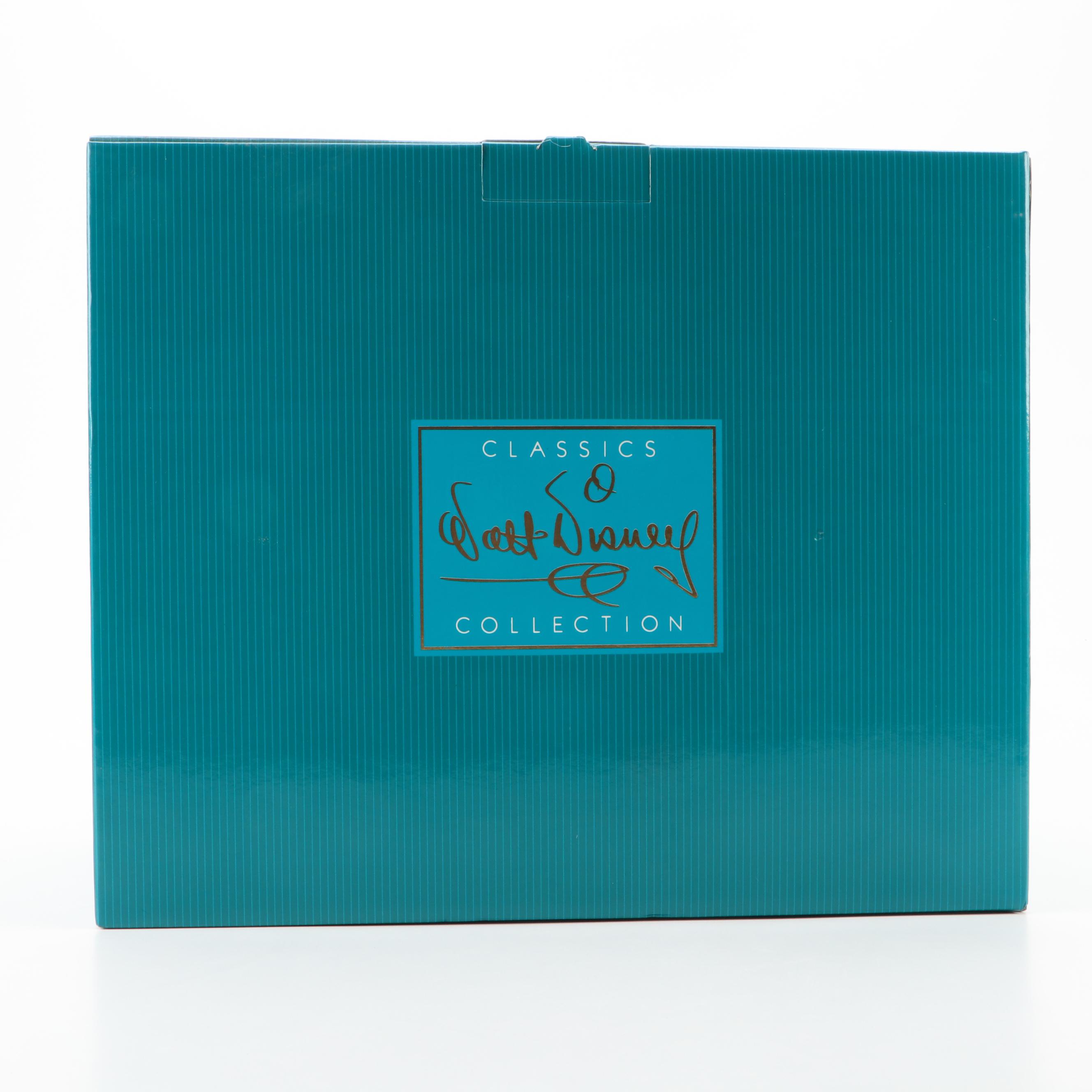 Walt Disney Classics "The Finishing Touch" with Pinocchio and Geppetto