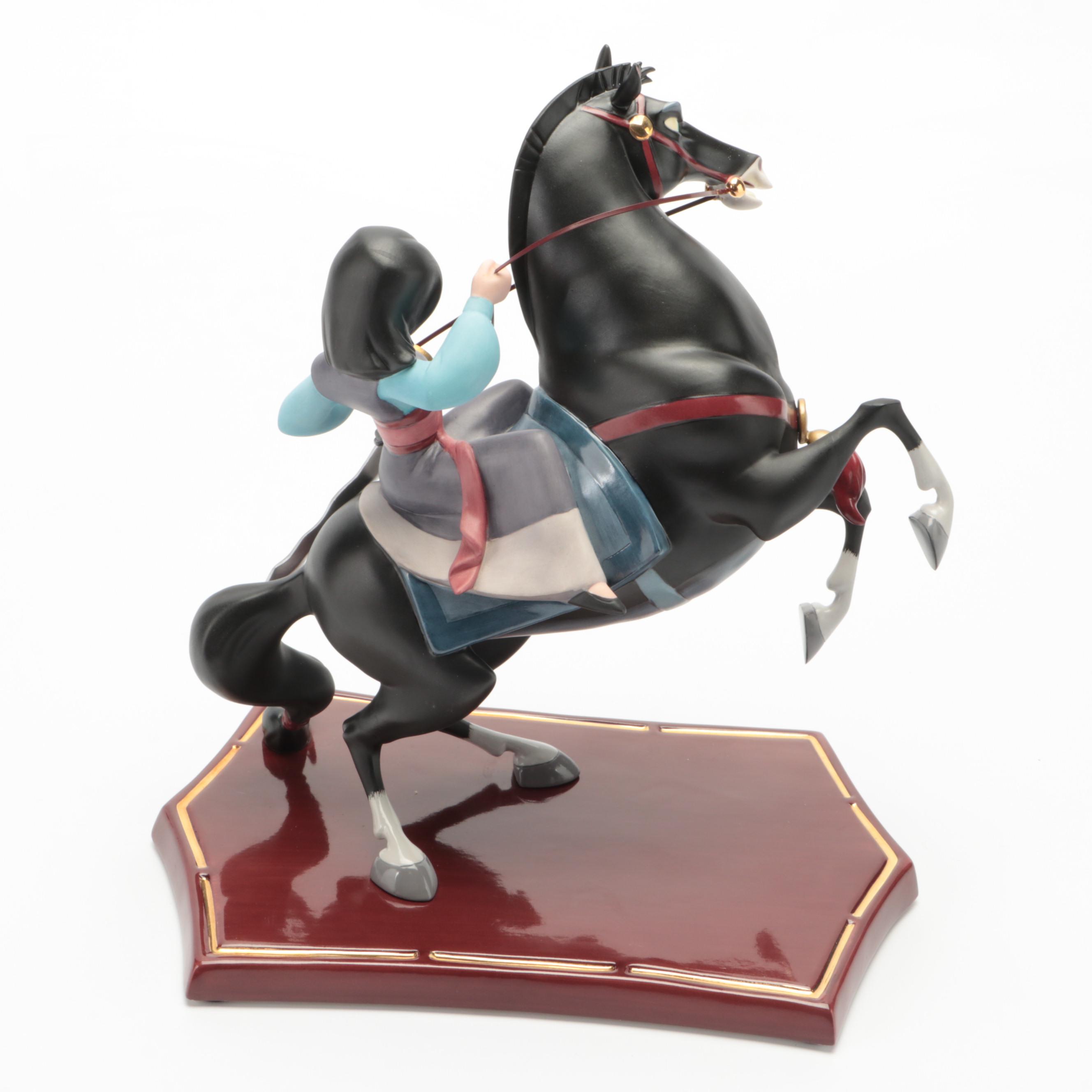 Walt Disney Classics "Triumphant" of Mulan and Khan Figure