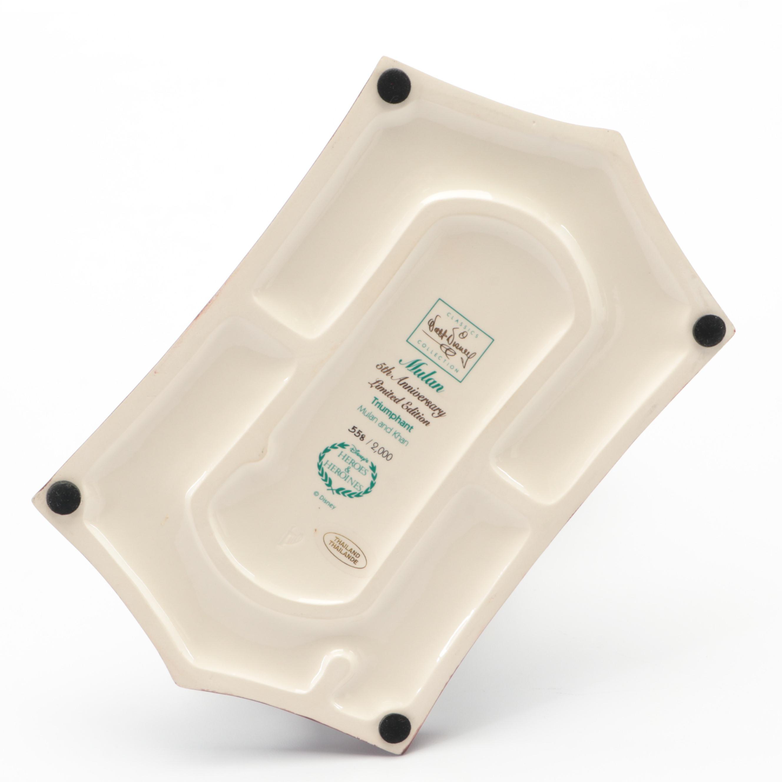 Walt Disney Classics "Triumphant" of Mulan and Khan Figure