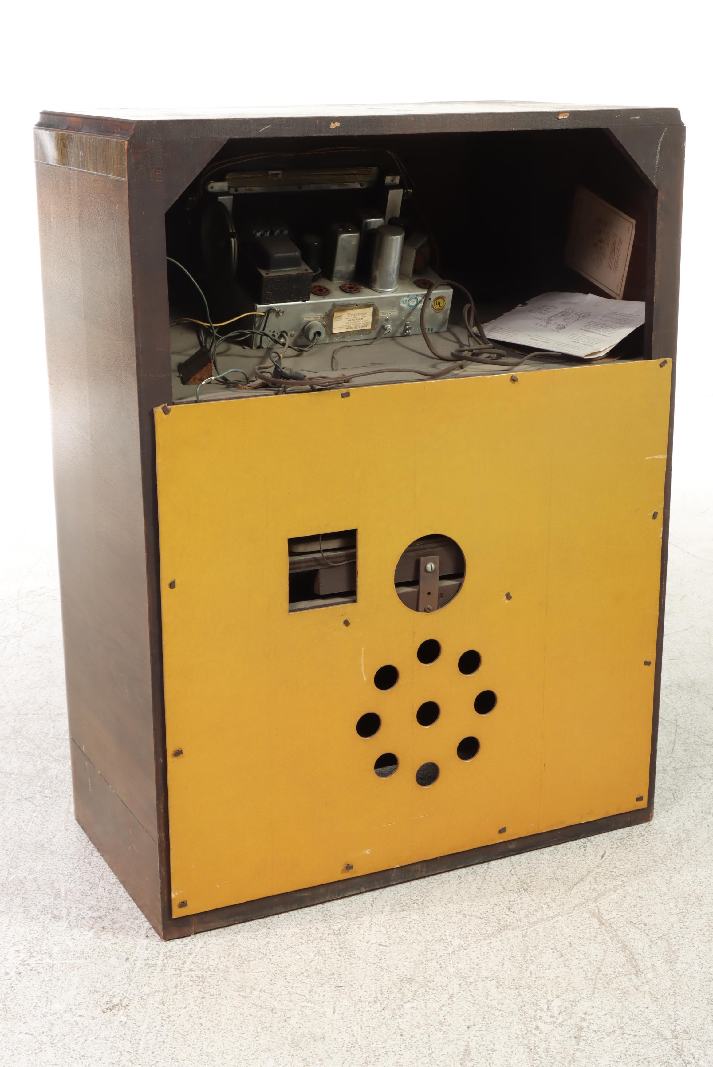 Western Auto Truetone Art Deco Waterfall Walnut-Veneered Floor Radio, 1940s