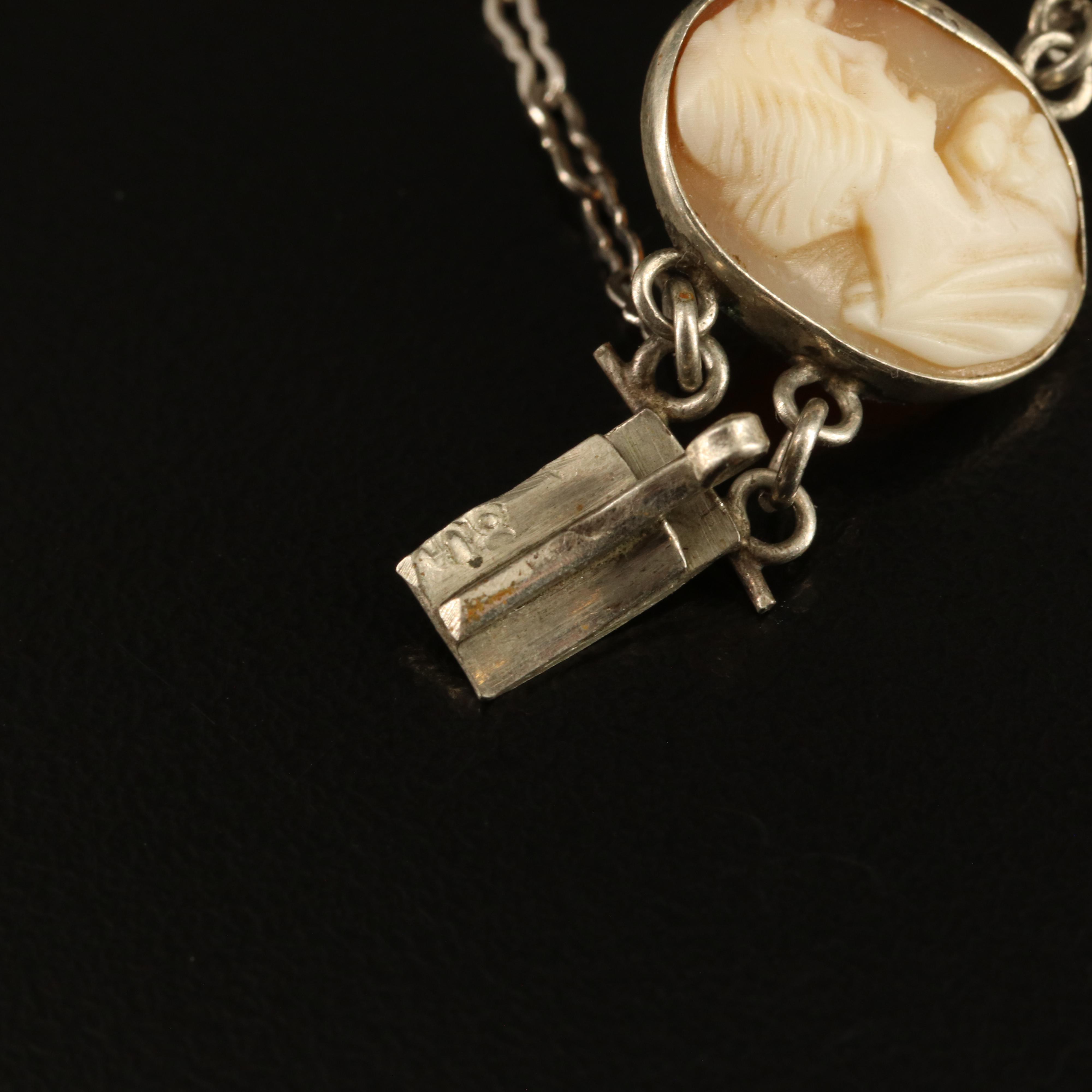 Vintage 800 Silver Graduated Shell Cameo Bracelet