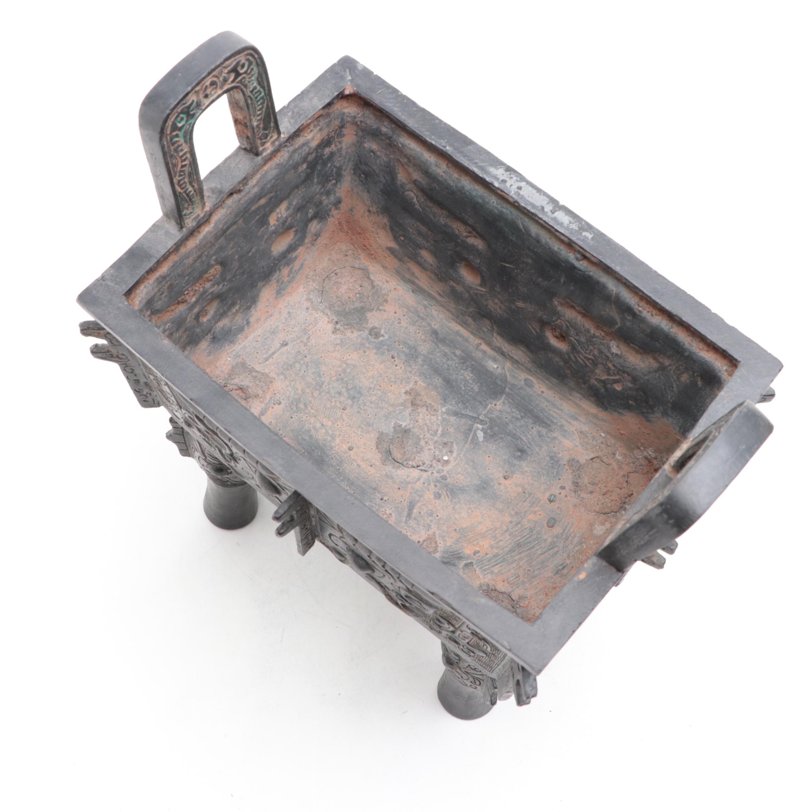 Chinese Shang Style Taotie Bronzed Cast Metal Fangding Ritual Vessel