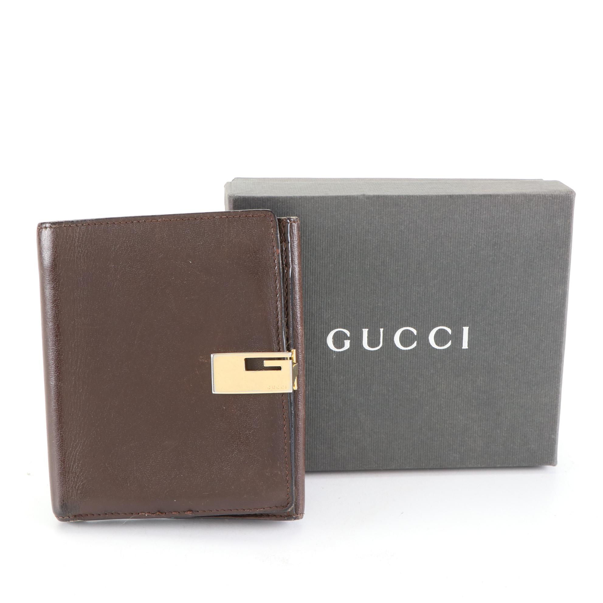 Gucci G Clasp Bifold Wallet in Tartufo Leather