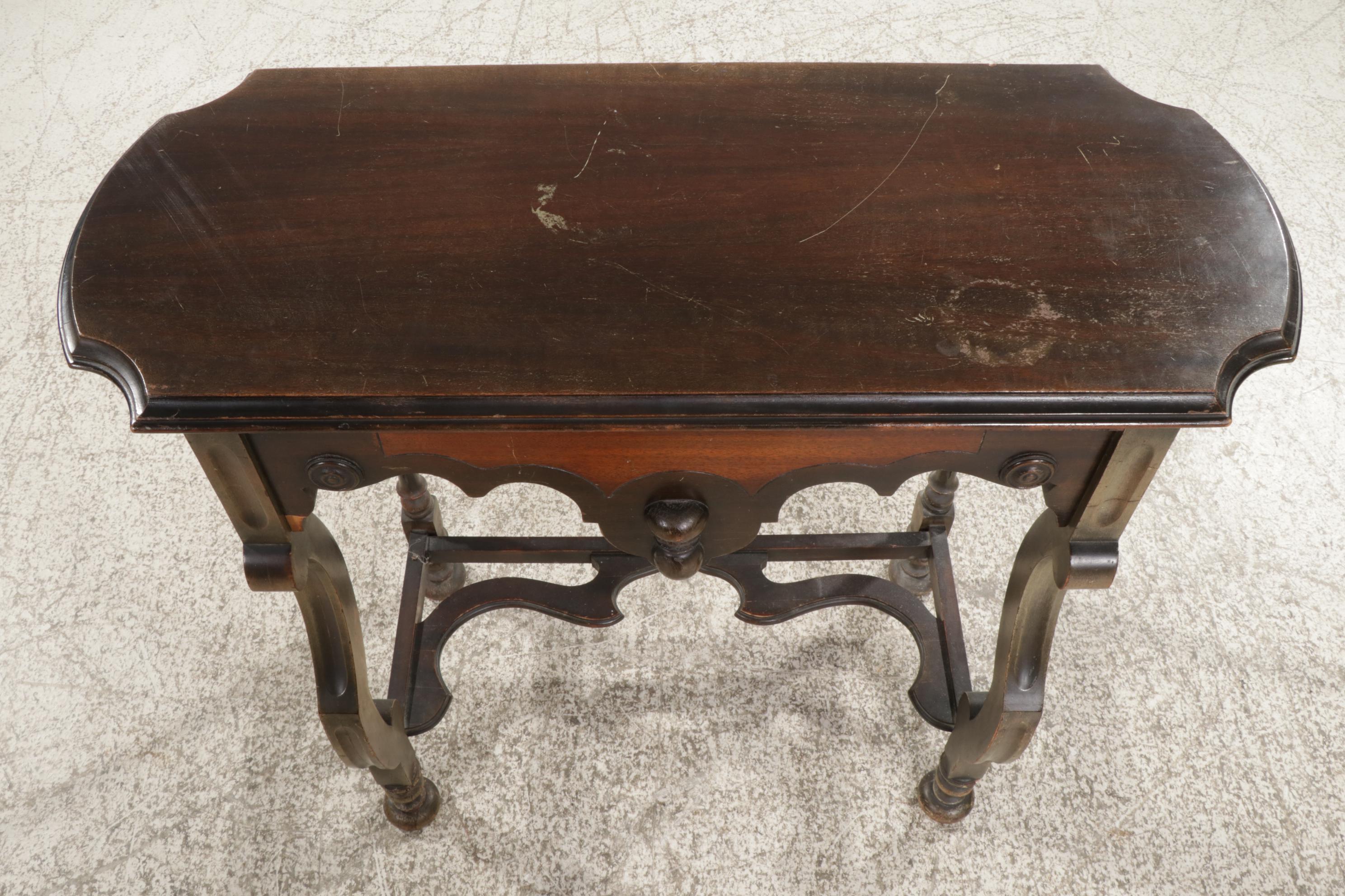 Baroque Style Walnut Hall Table, Early to Mid 20th Century