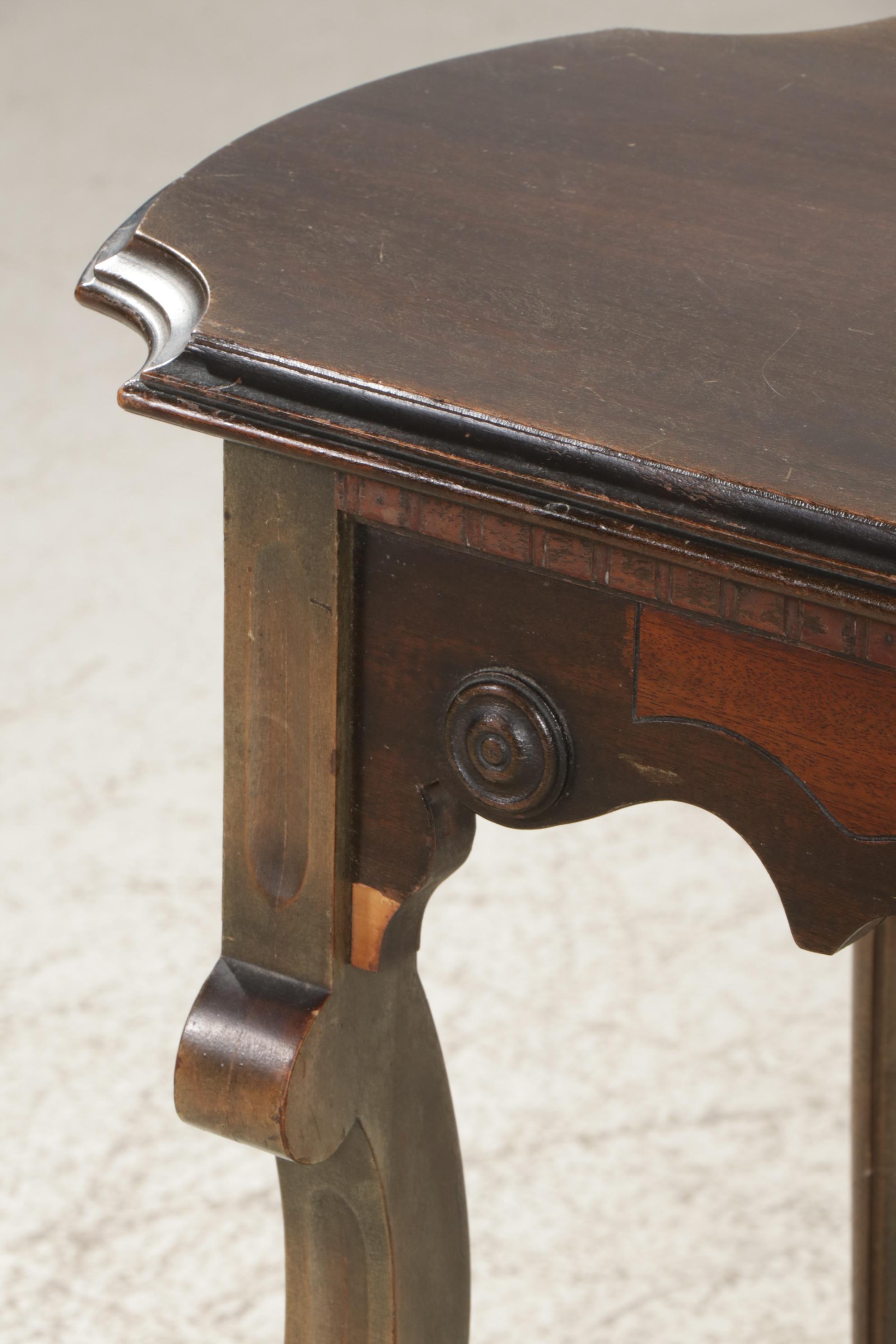 Baroque Style Walnut Hall Table, Early to Mid 20th Century