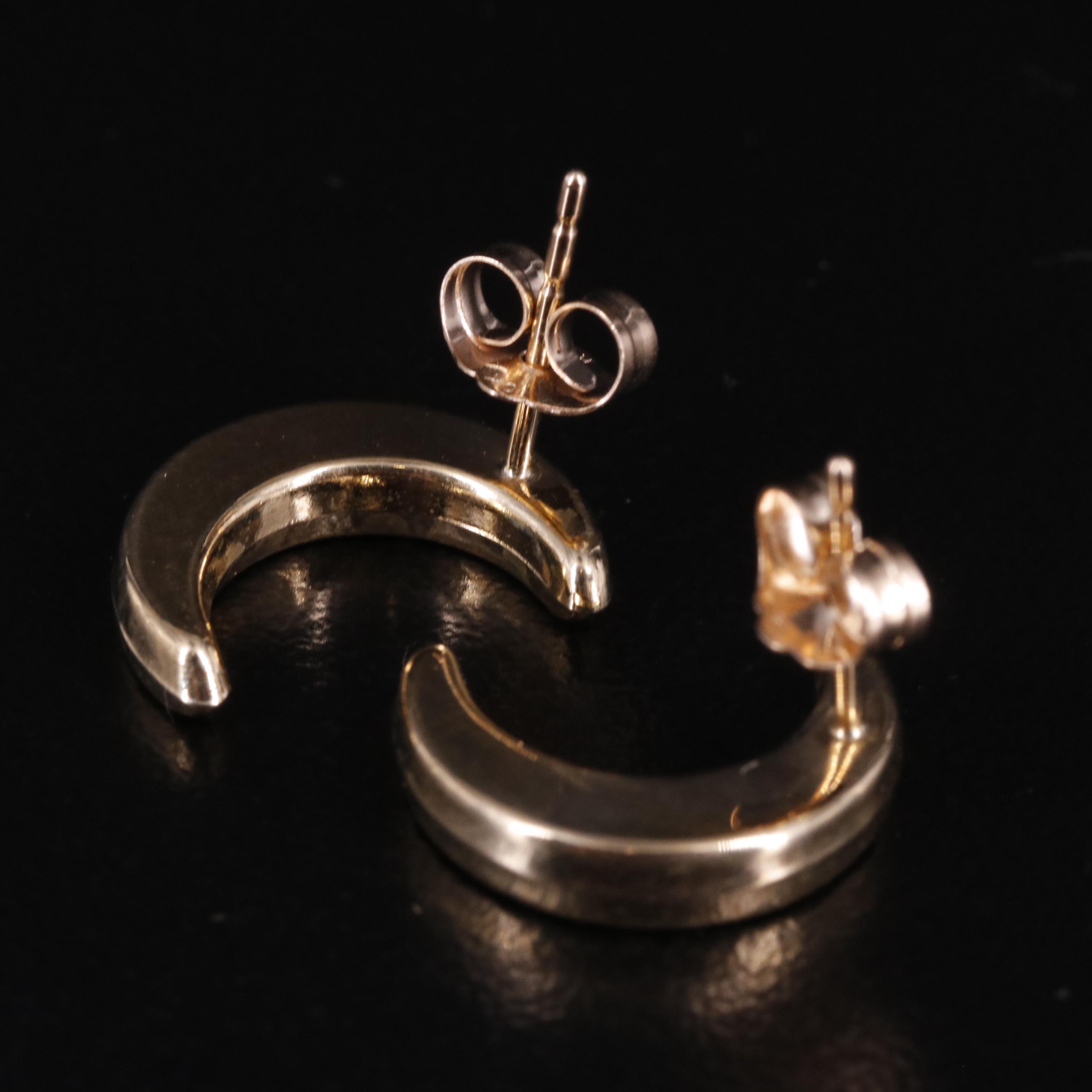 10K Crescent Moon Stud Earrings
