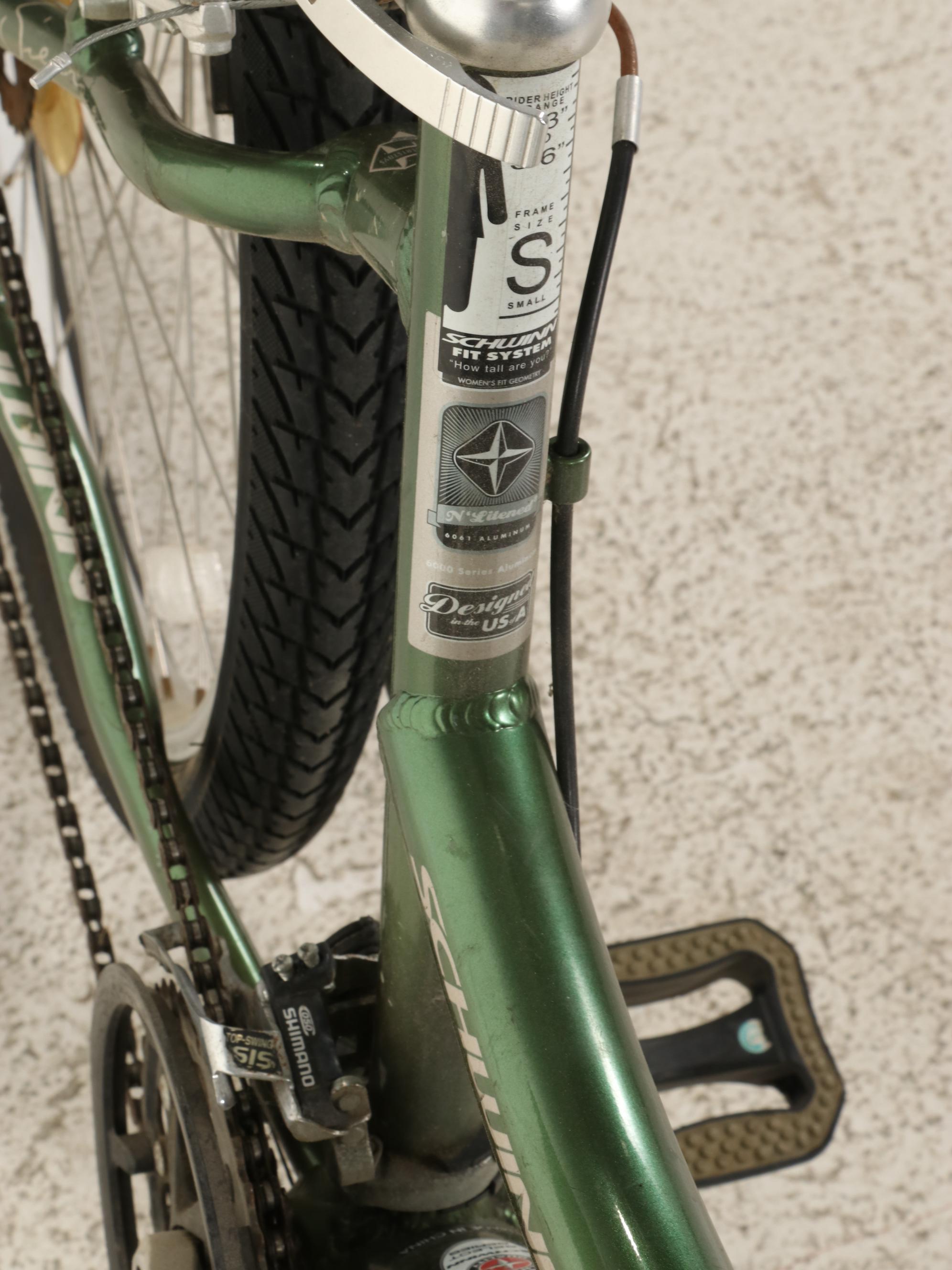 Schwinn Sierra Green Aluminum Frame Hybrid Bicycle