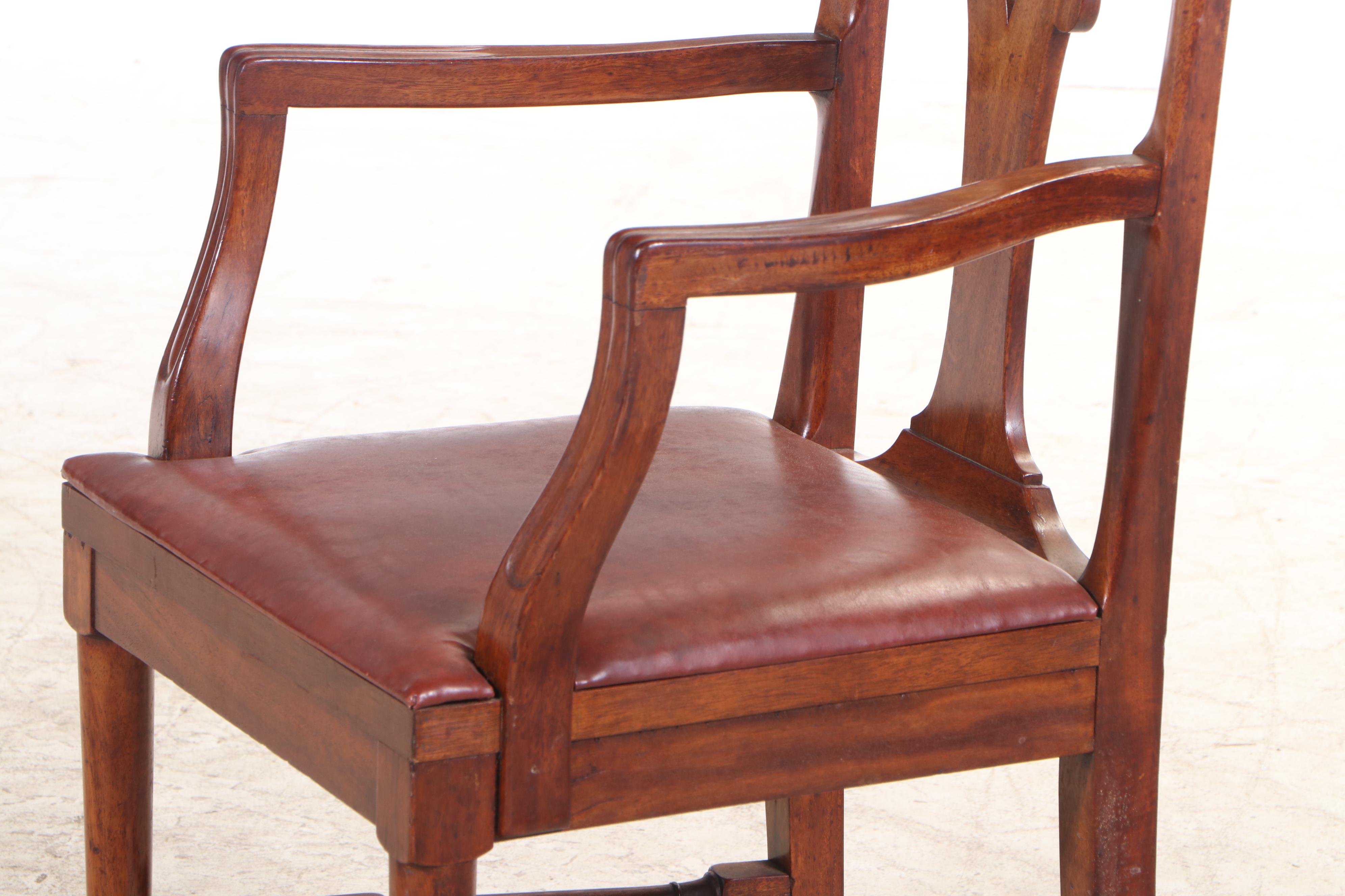 Eight Queen Anne Style Mahogany Dining Chairs, Early 20th Century