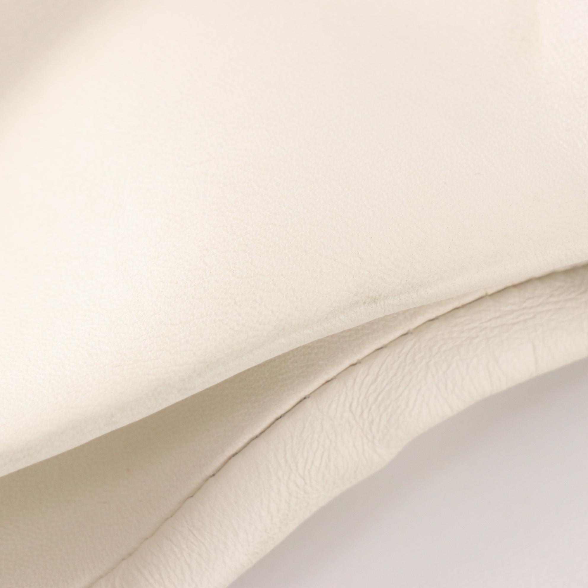 Gucci 1970 Chain Strap Hobo Bag in White Leather with Tassel