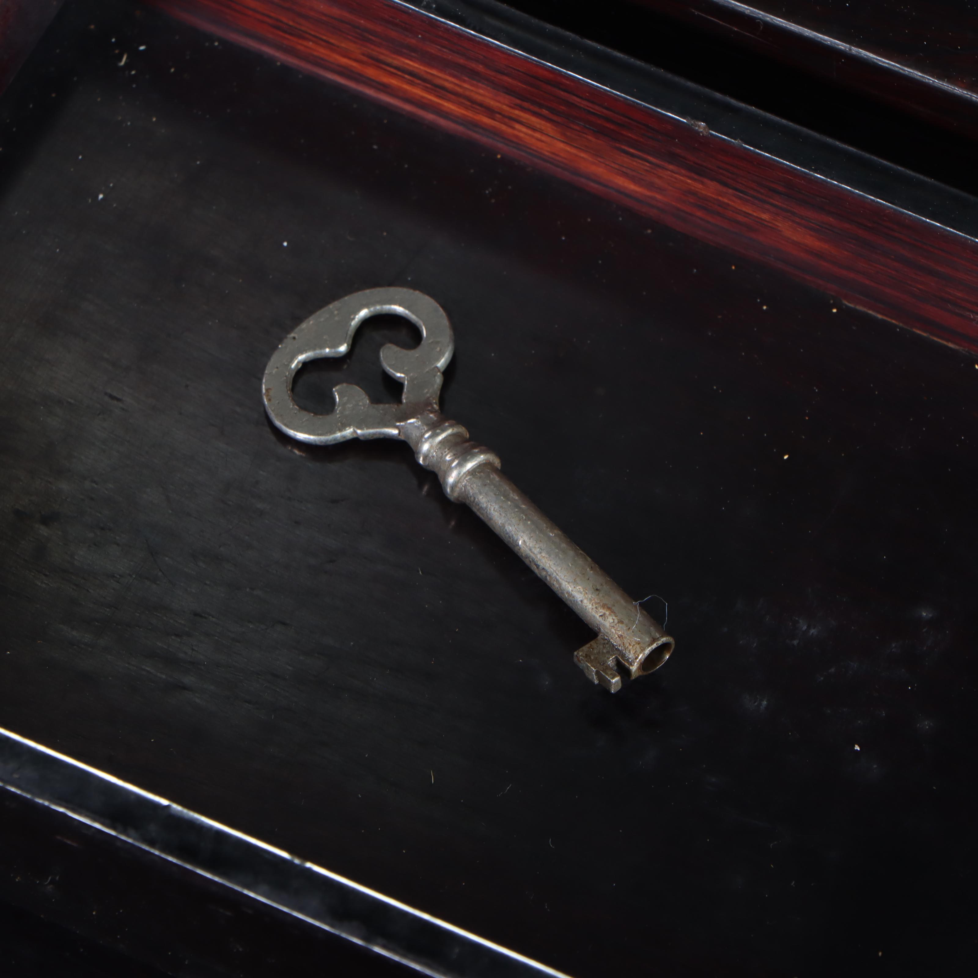 Napoleon III Ebonized and Burl Wood Boulle Marquetry Bijouterie Table