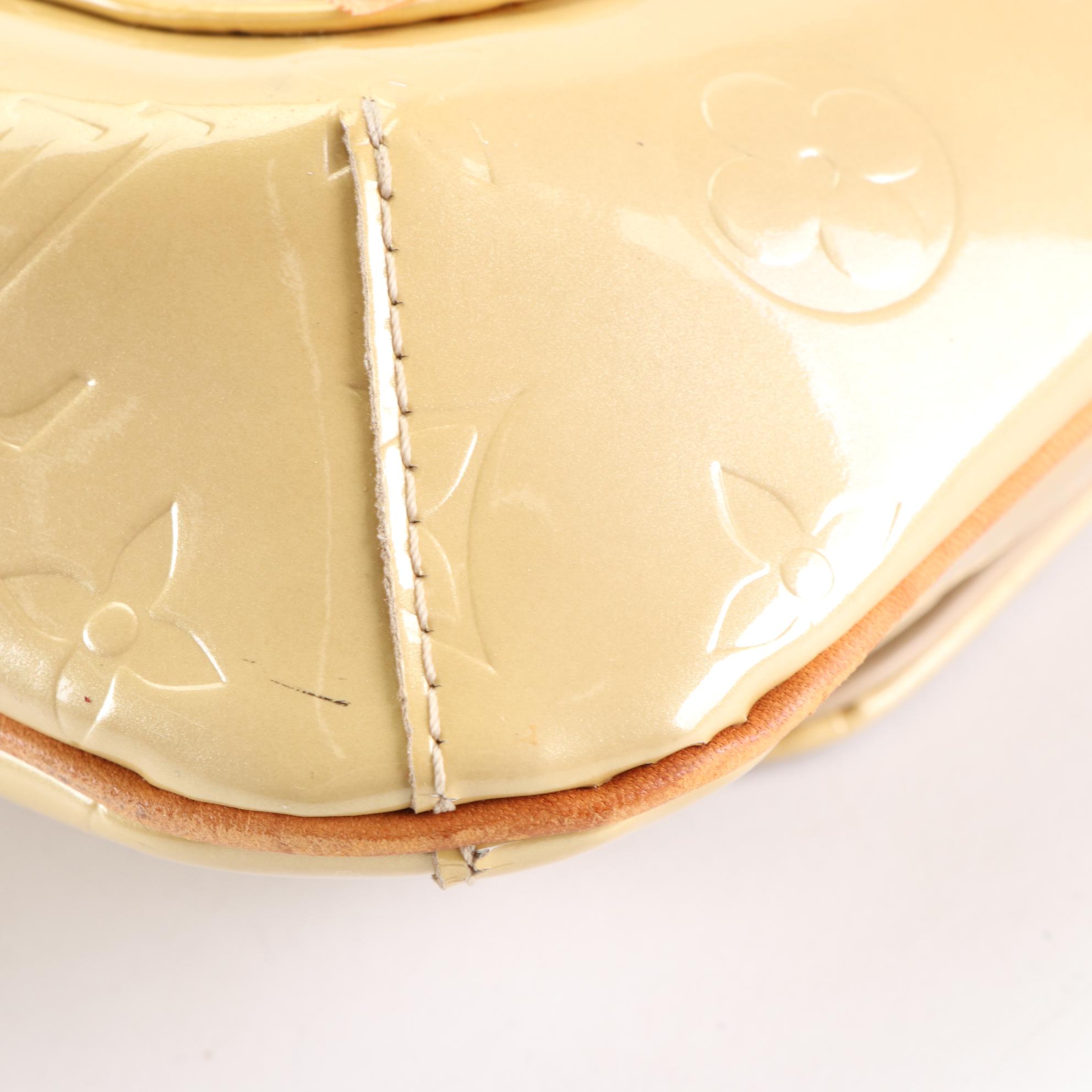 Louis Vuitton Thompson Street Bag in Monogram Vernis