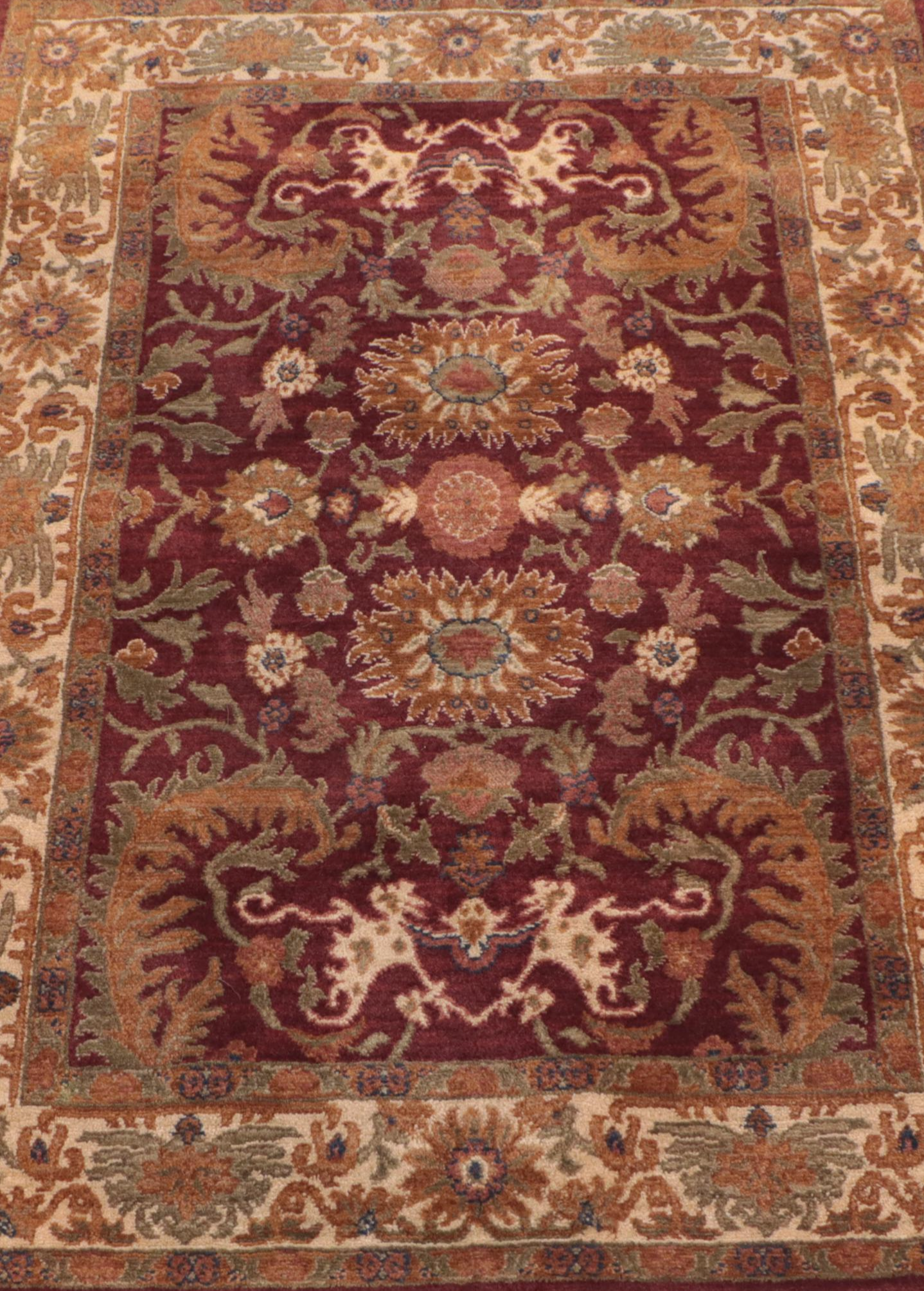 3'9 x 5'7 Machine Made The Rug Gallery Indian Agra Style Area Rug