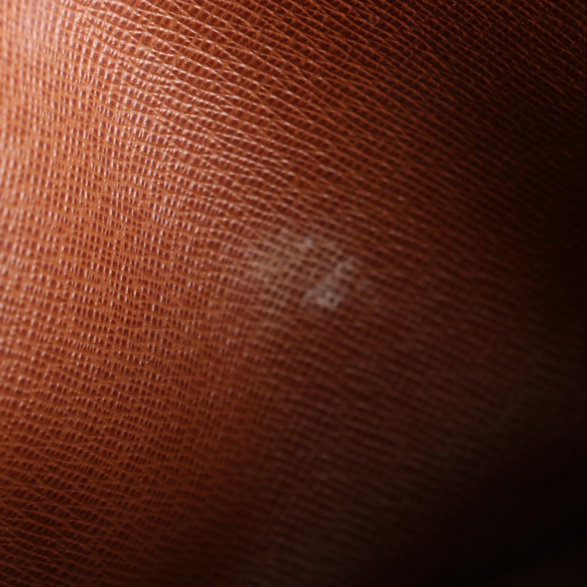 Louis Vuitton Pochette Marly Bandoulière Bag in Monogram Canvas