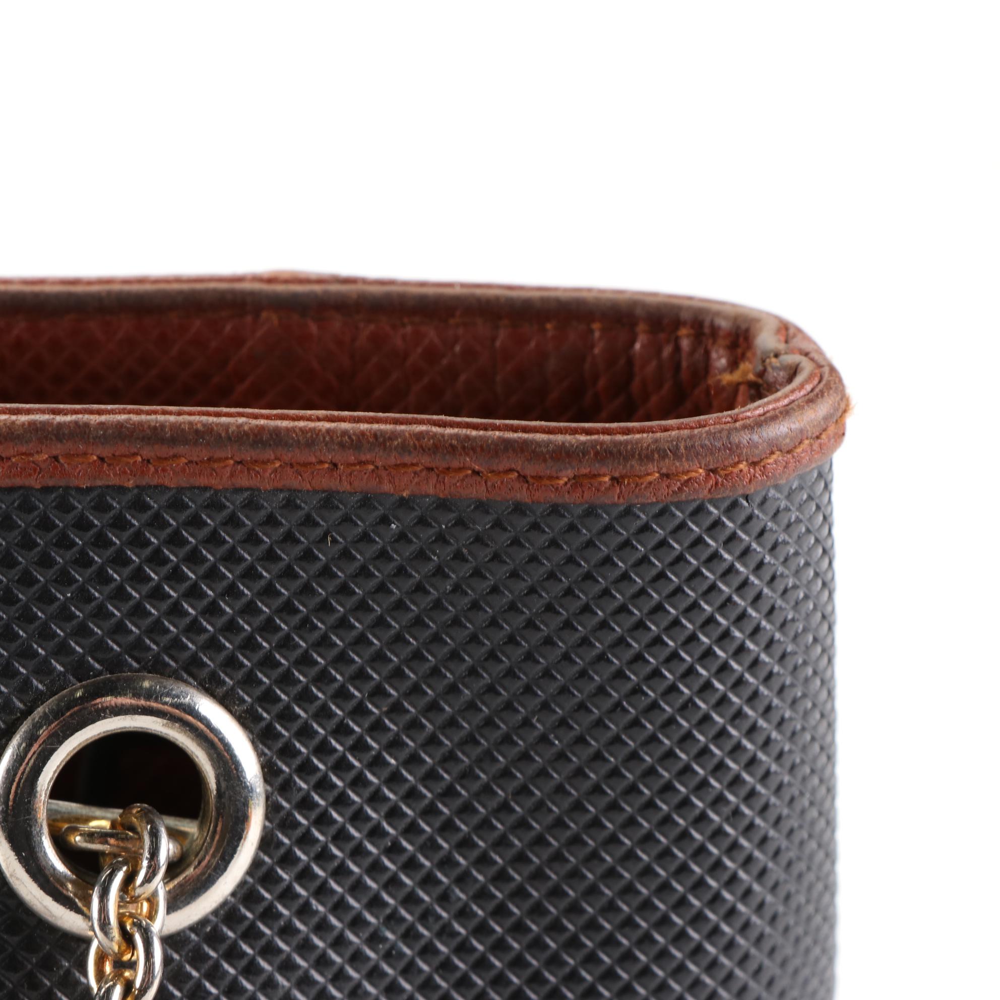 Bottega Veneta Shoulder Bag in Leather with Intrecciato Straps