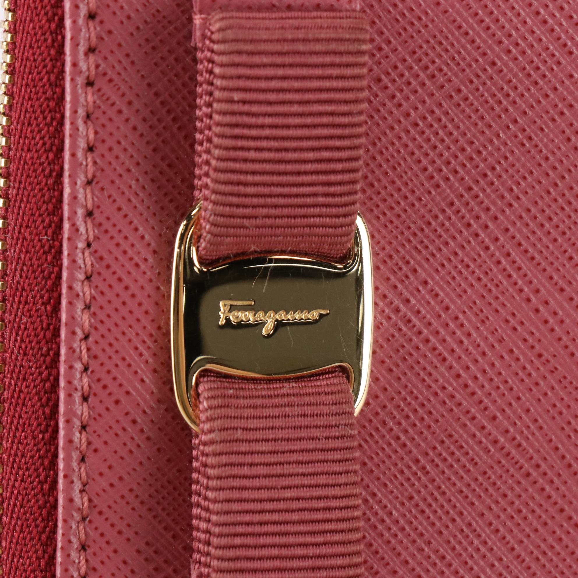 Salvatore Ferragamo Vara Bow Zipper Wallet in Crossgrain Leather