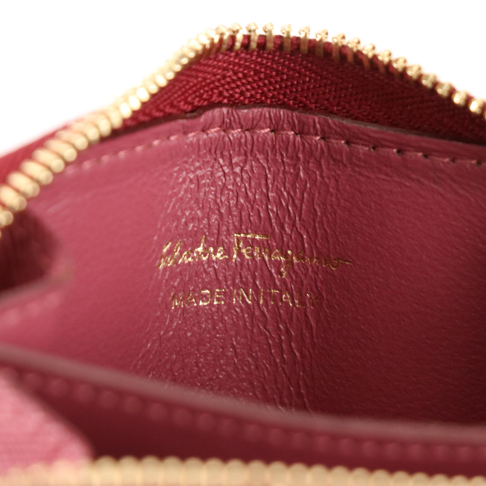 Salvatore Ferragamo Vara Bow Zipper Wallet in Crossgrain Leather