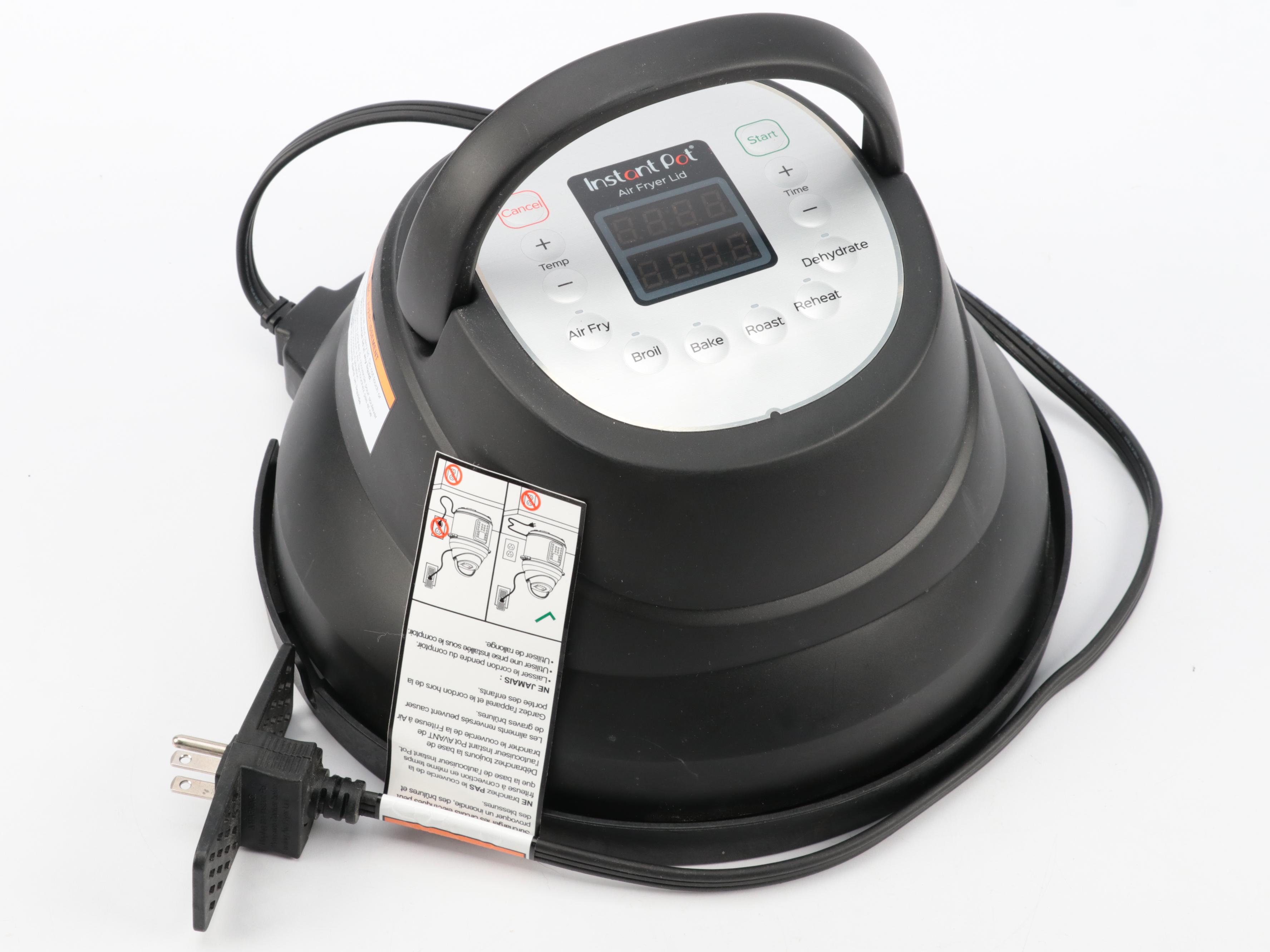 Insta Pot Ultra with Accessories and Cookbooks