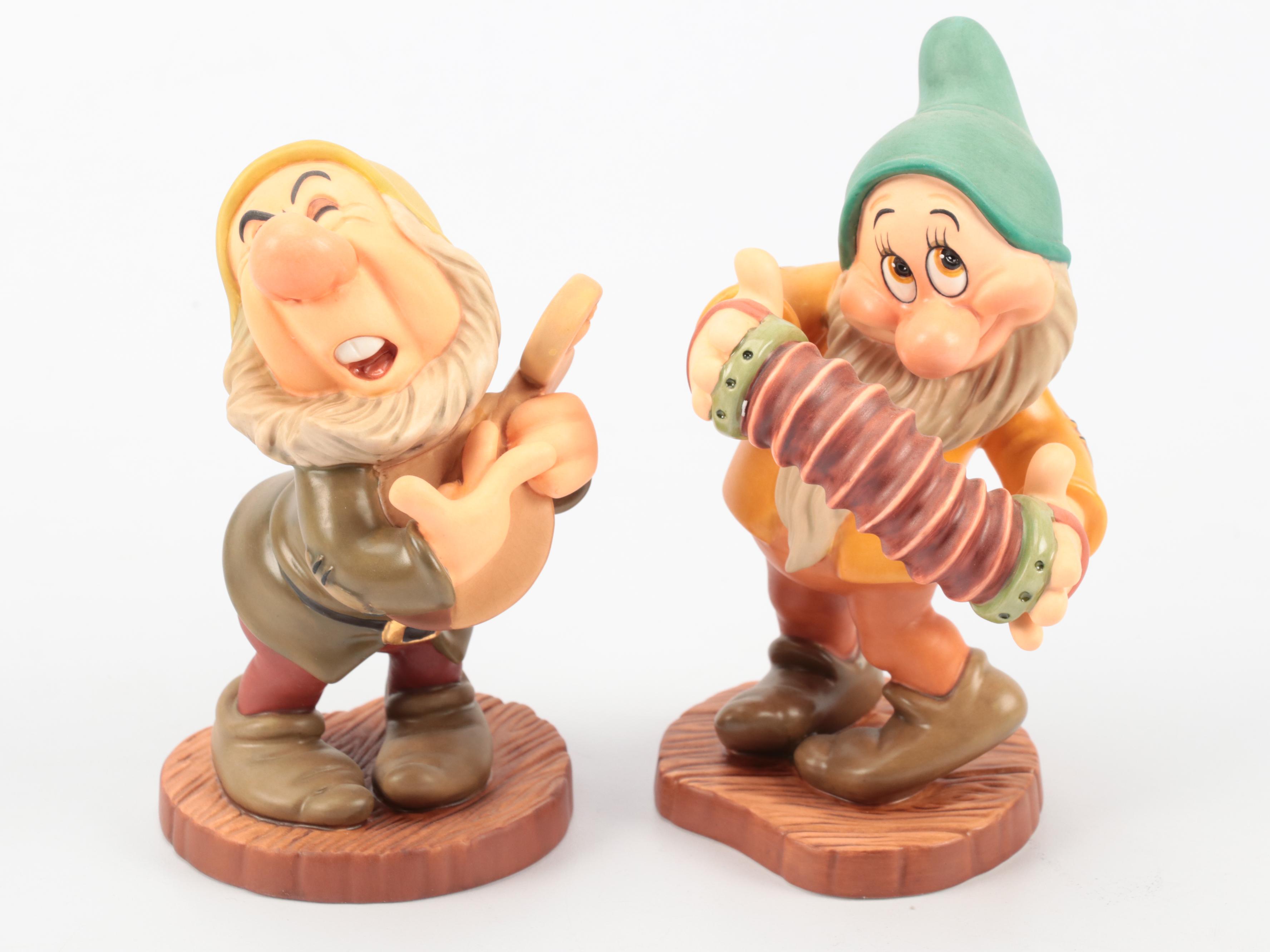 Walt Disney Classics Collection "Snow White and the Seven Dwarfs" Figurines