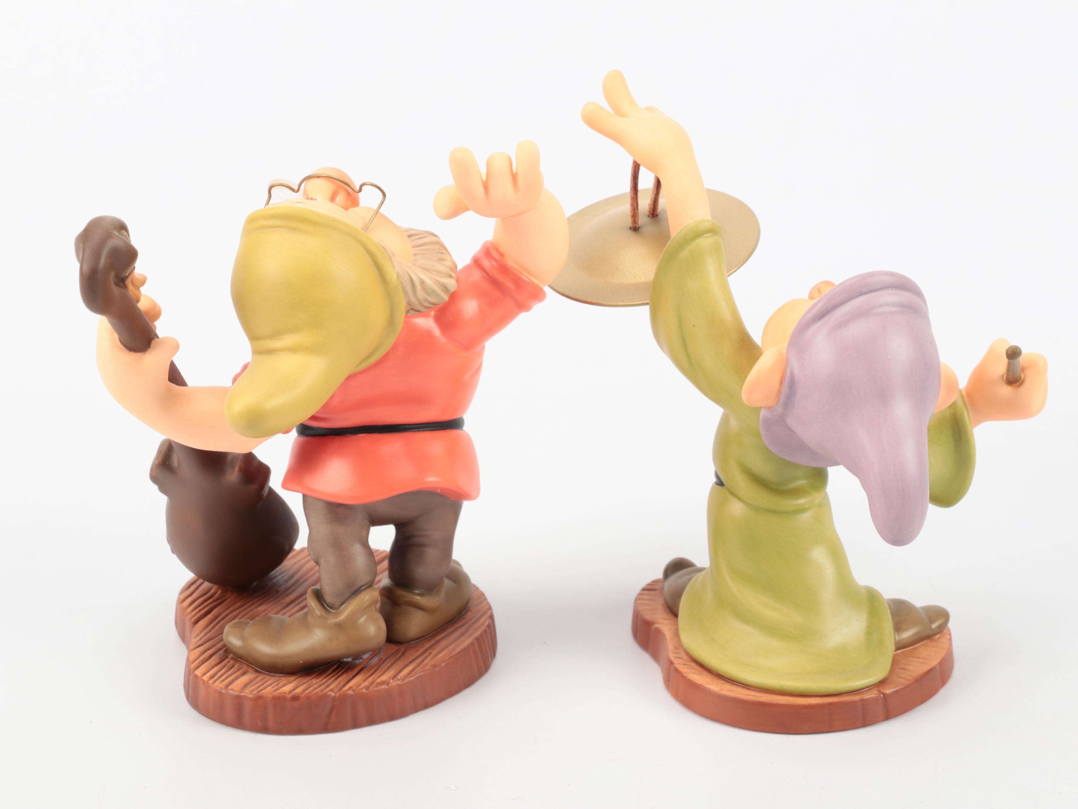 Walt Disney Classics Collection "Snow White and the Seven Dwarfs" Figurines