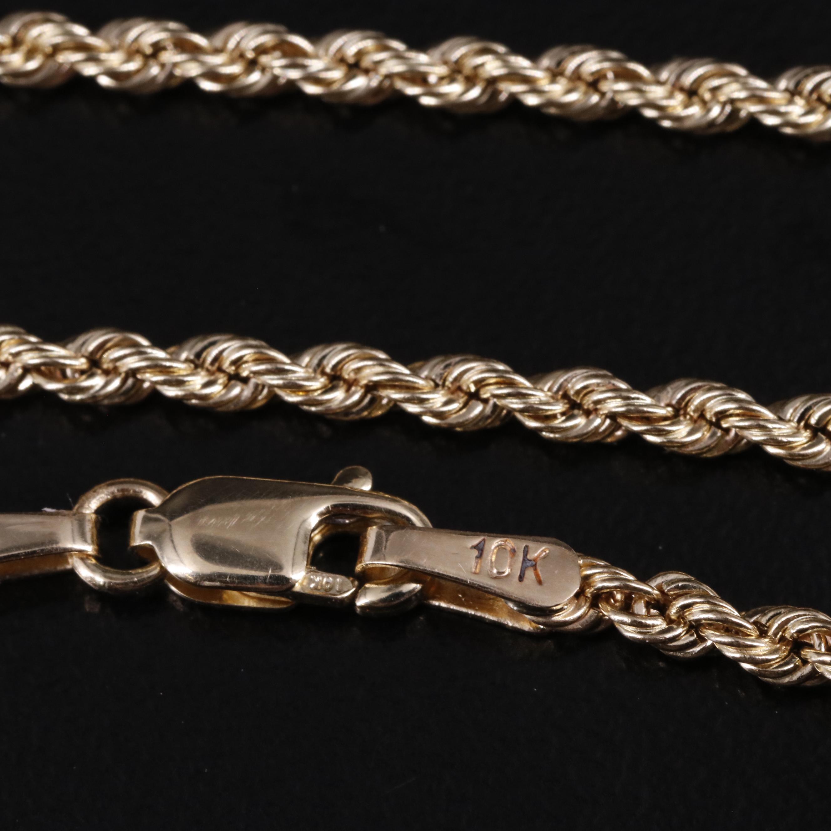 10K Interlocking Circles Pendant Necklace