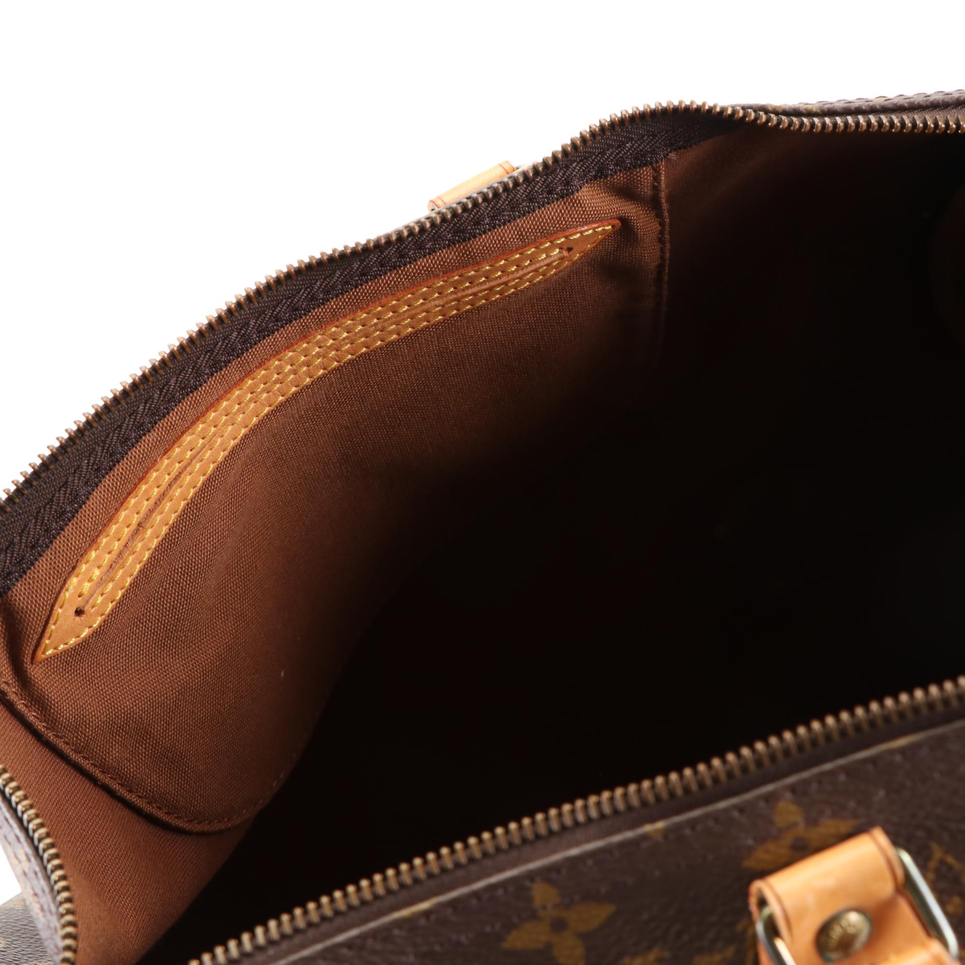 Louis Vuitton Speedy 40 in Monogram Canvas and Vachetta Leather