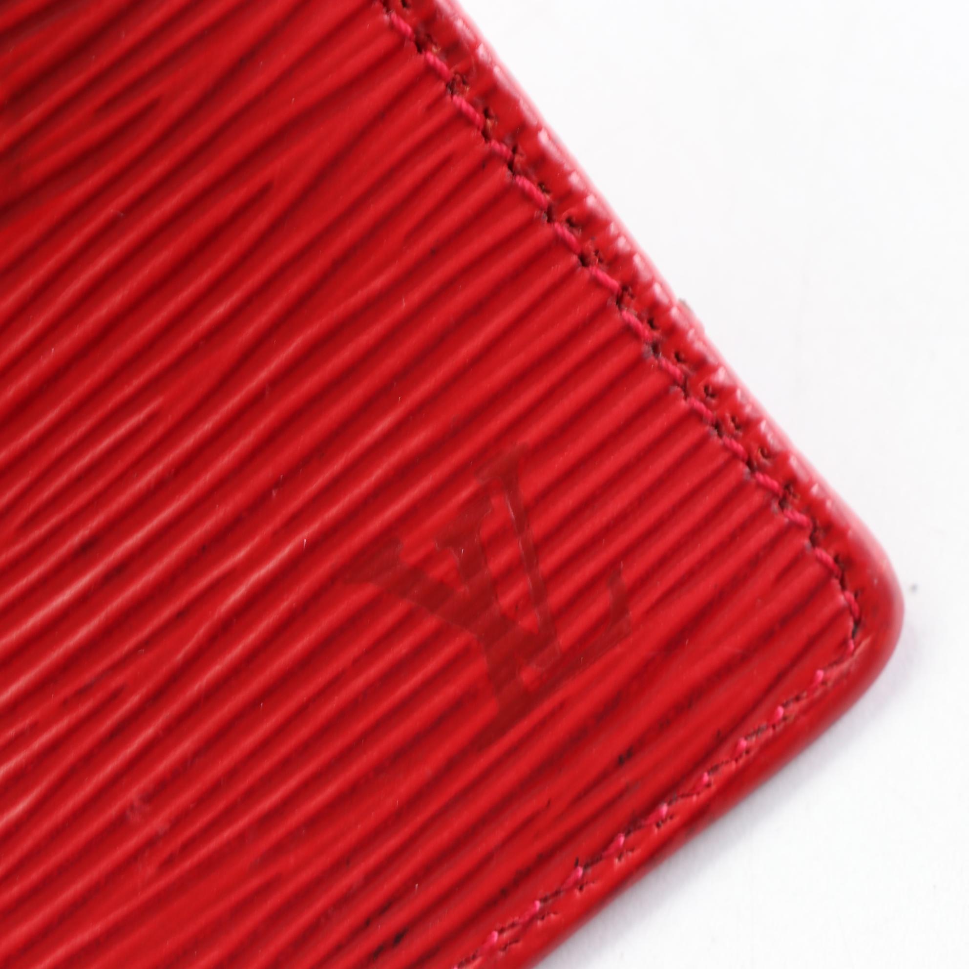 Louis Vuitton Porte-Billets Compact Wallet in Red Epi Leather