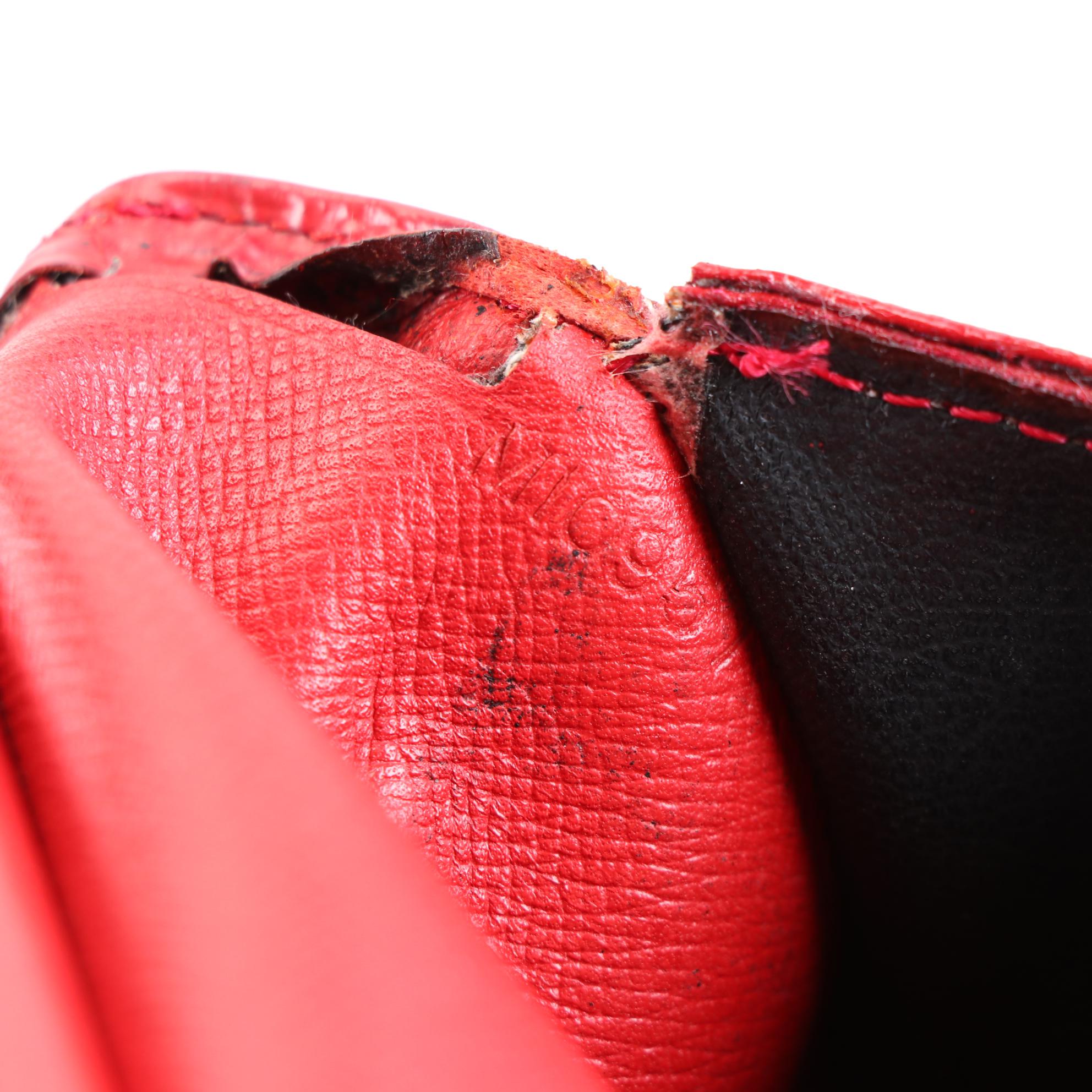 Louis Vuitton Porte-Billets Compact Wallet in Red Epi Leather