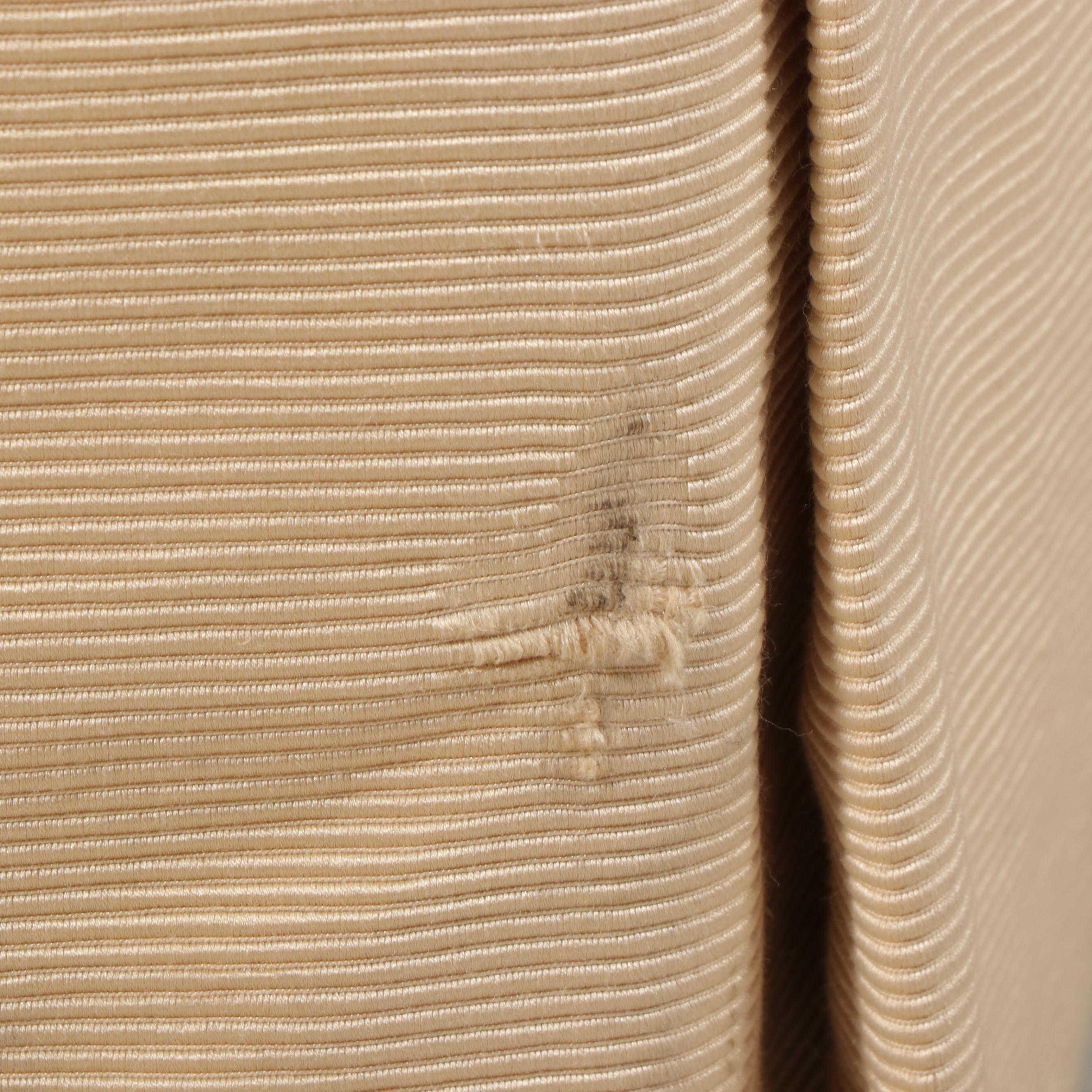 Henredon Custom-Upholstered Roll-Arm Curved Sofa with Pillows