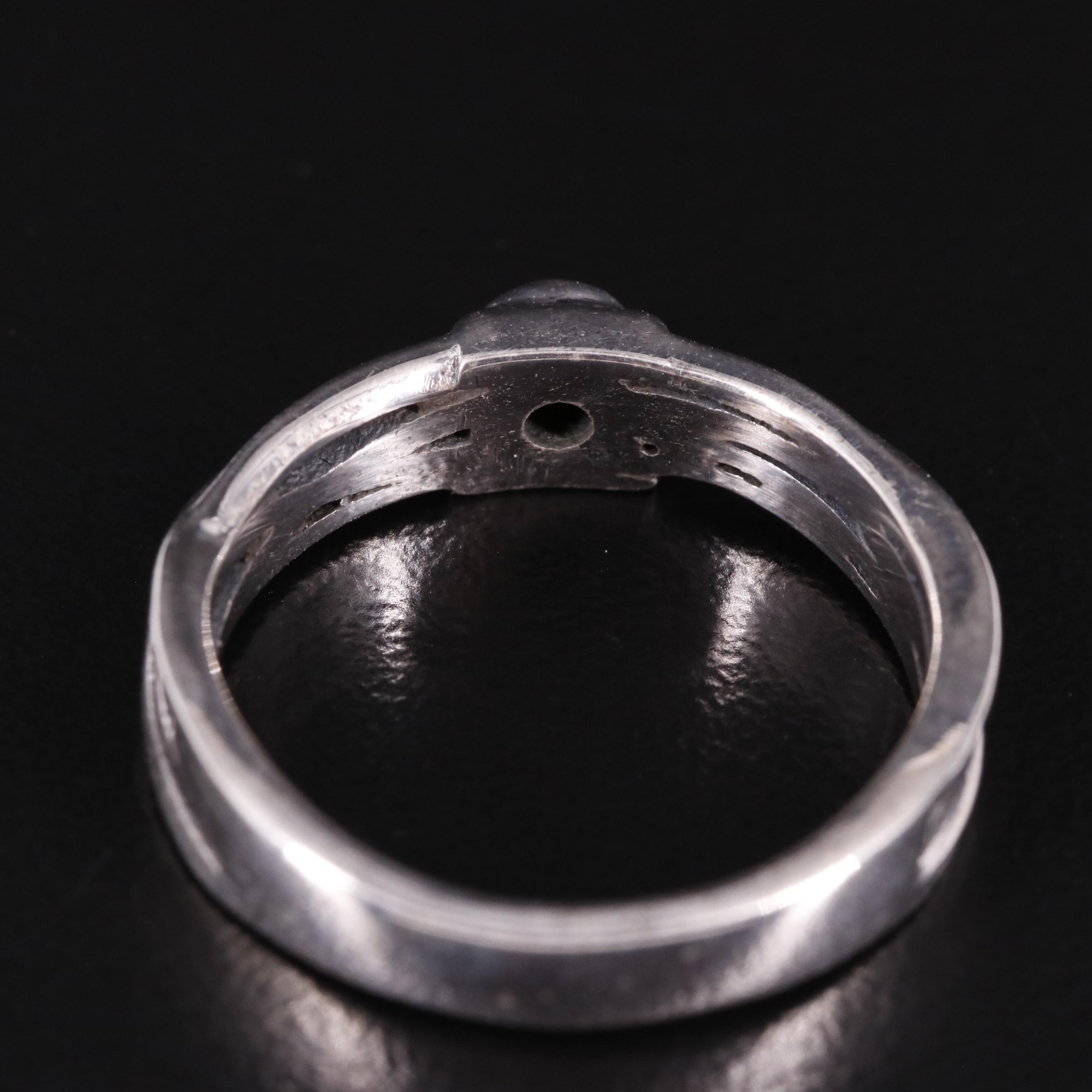 Sterling Peridot Tapered Center Ring