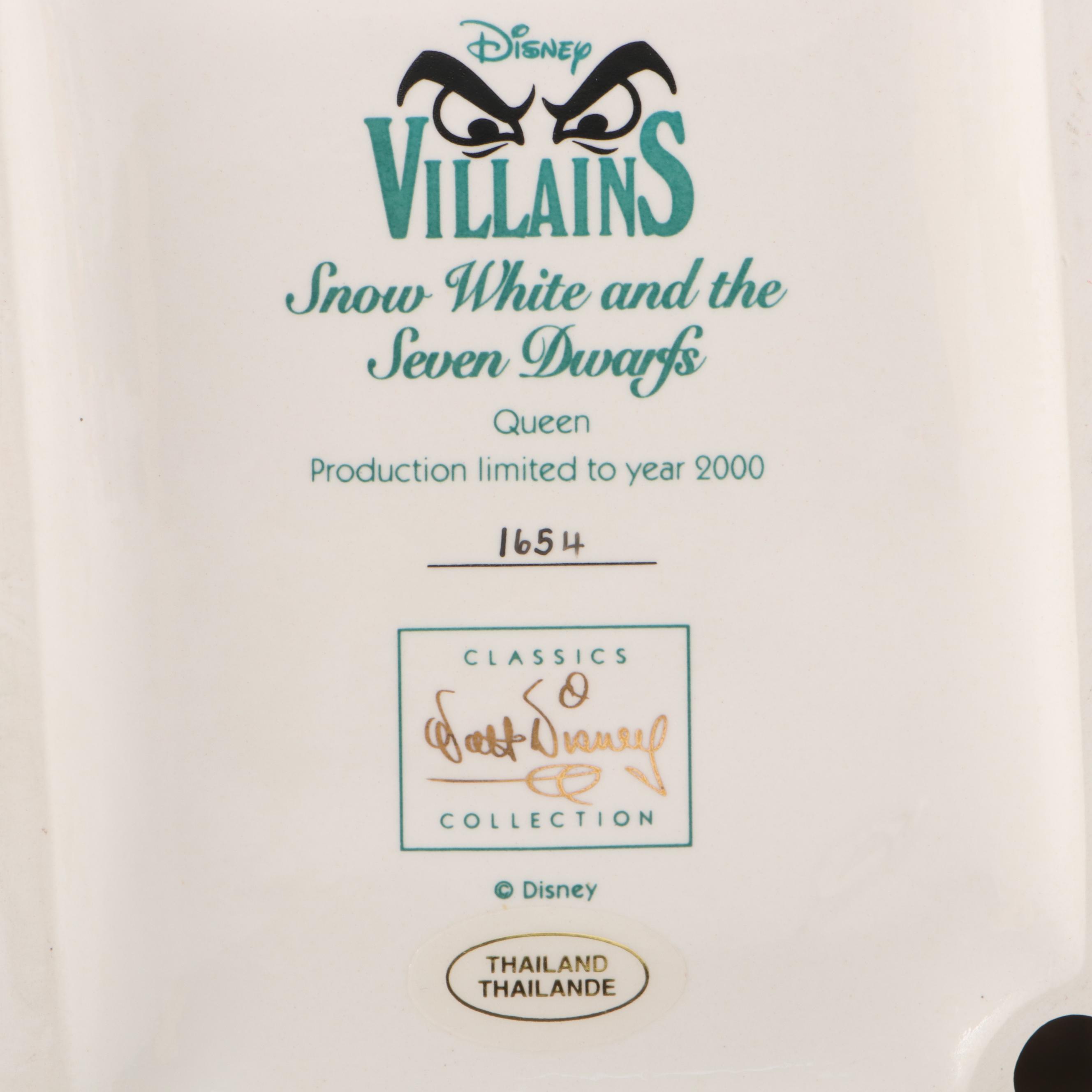 Walt Disney Classics Collection Villains Collection "Queen" and Magic Mirror