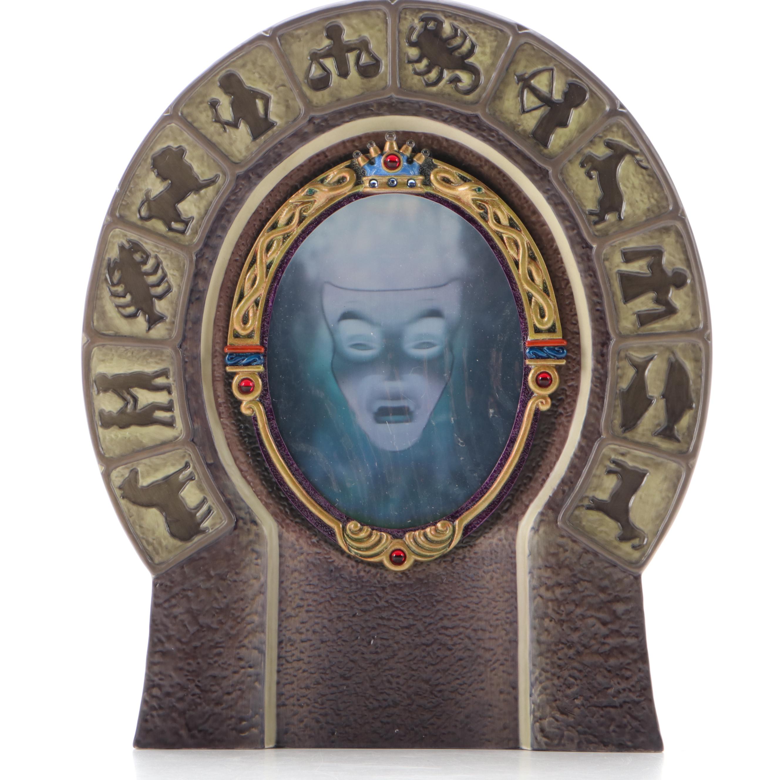 Walt Disney Classics Collection Villains Collection "Queen" and Magic Mirror