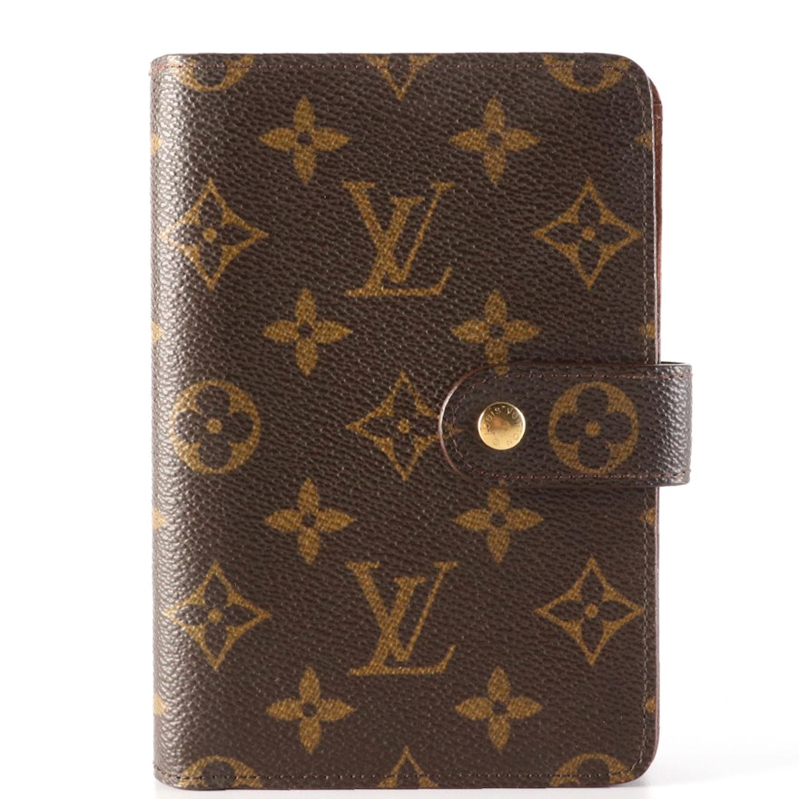 Louis Vuitton Wallet in Monogram Canvas