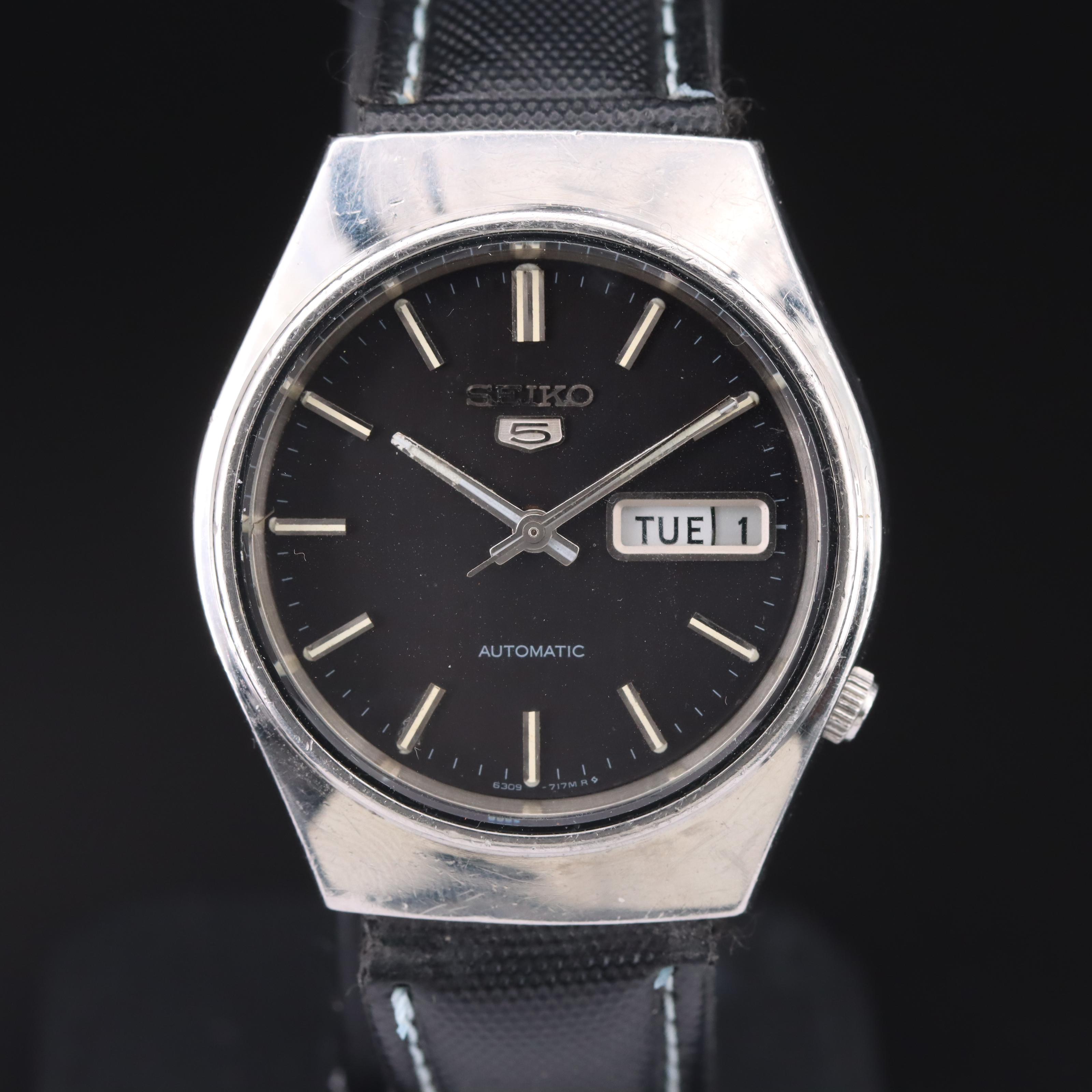 Vintage Seiko 5 Automatic Stainless Steel Watch