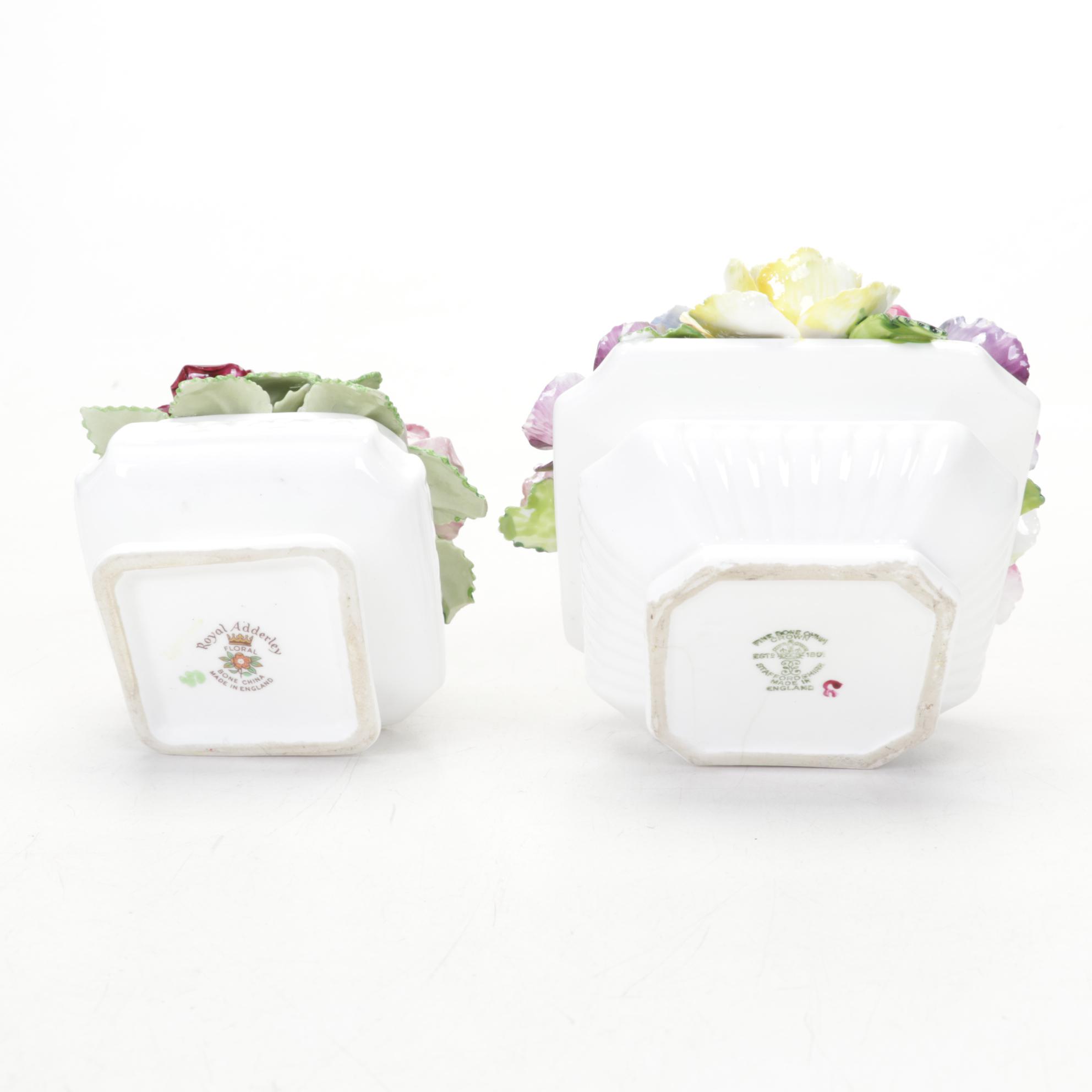 Japanese Porcelain Table Lamp with Figurines and Framed Hinterglass Flowers