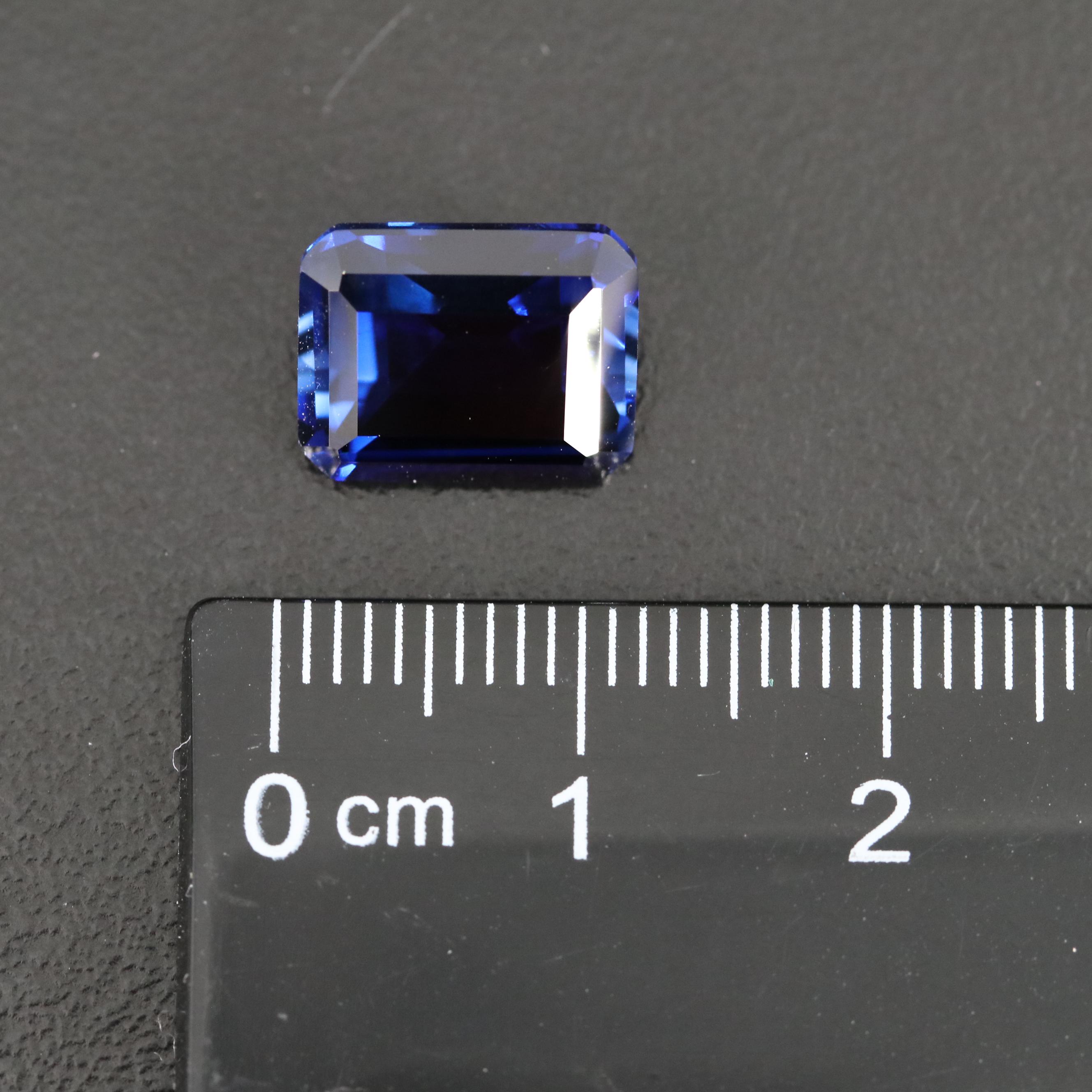 Loose 5.94 CT Lab Grown Sapphire
