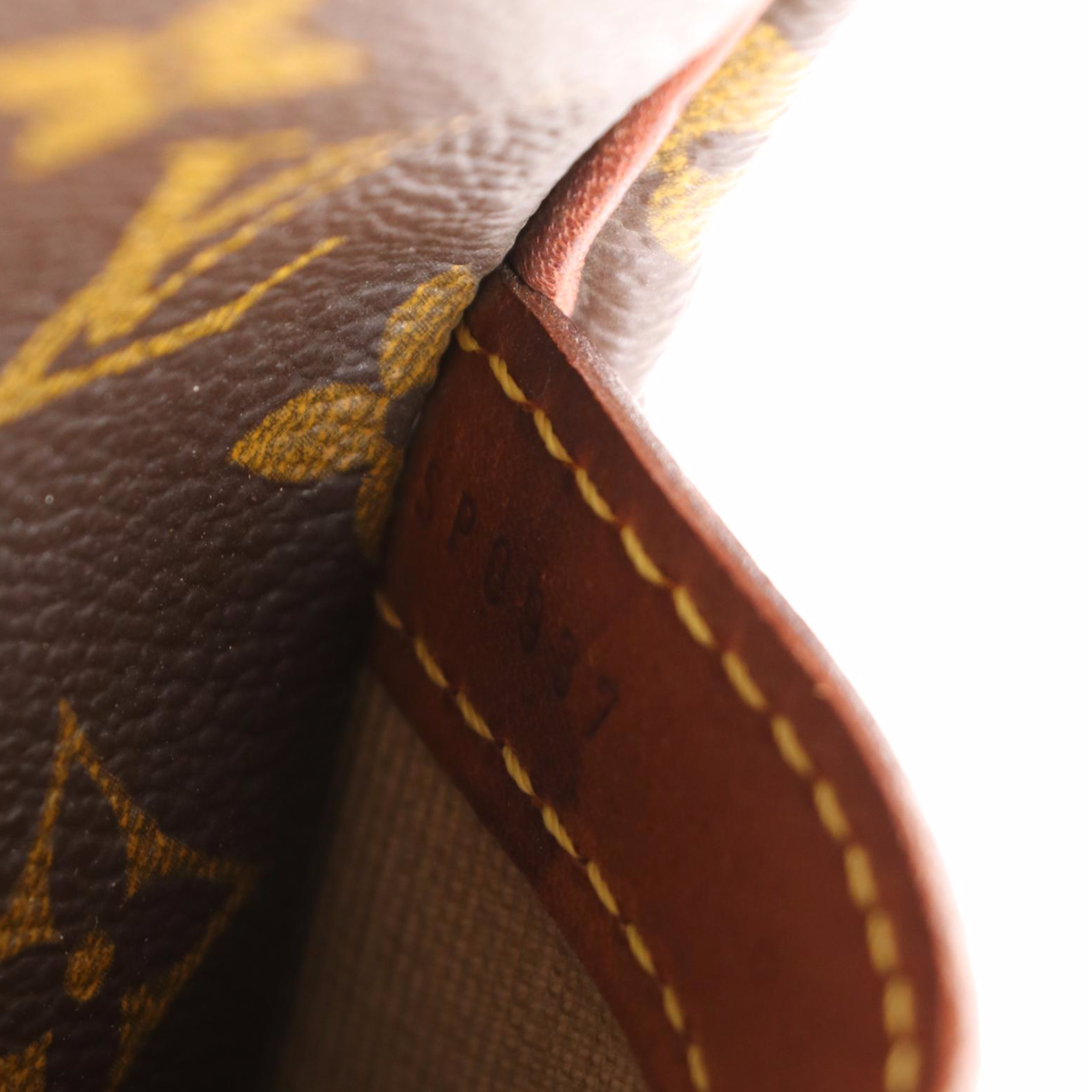 Louis Vuitton Reporter GM Messenger Bag in Monogram Canvas and Leather