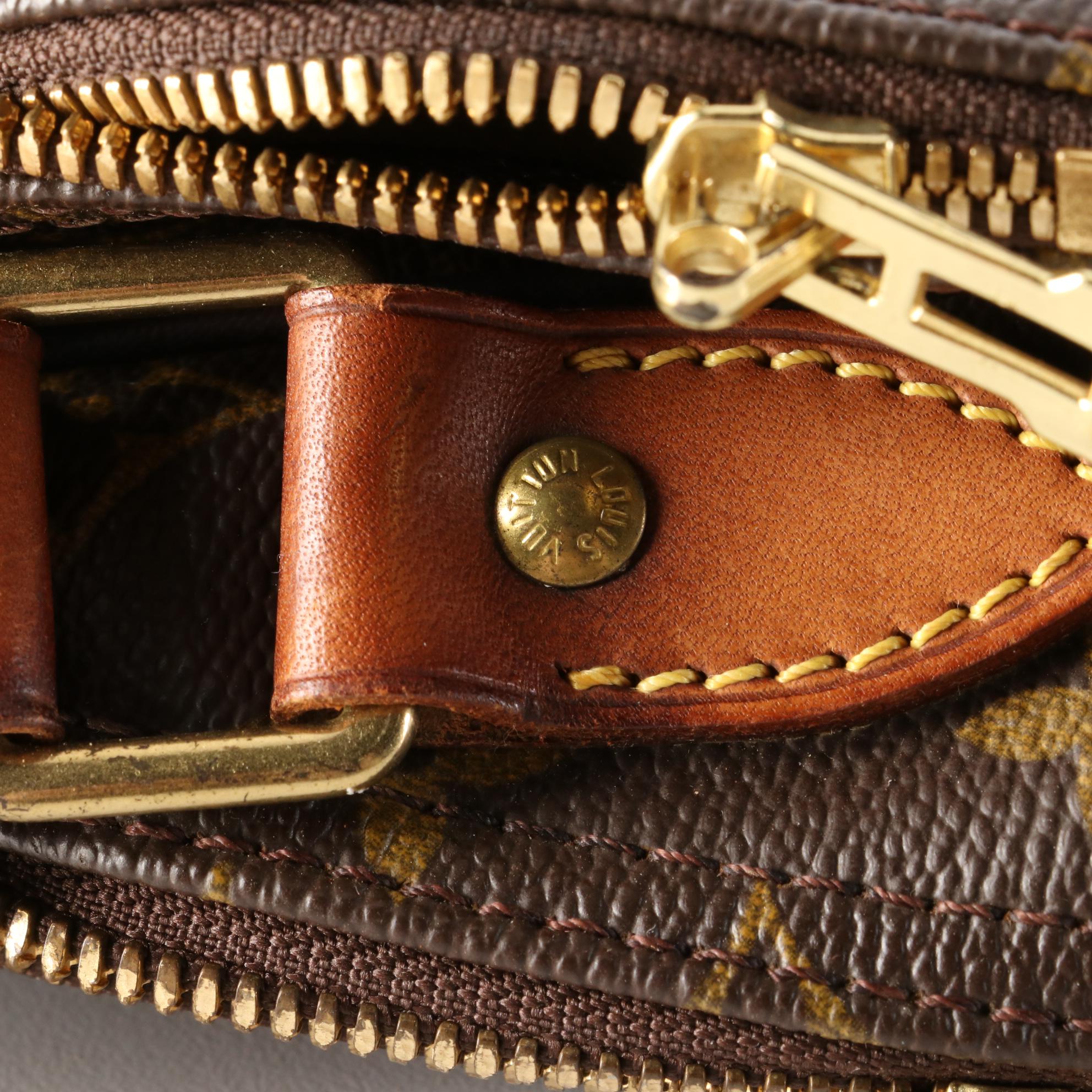 Louis Vuitton Reporter GM Messenger Bag in Monogram Canvas and Leather