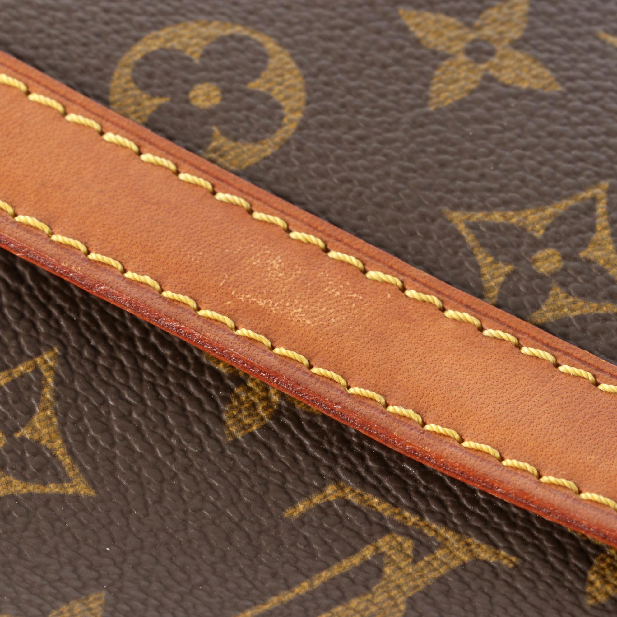 Louis Vuitton Reporter GM Messenger Bag in Monogram Canvas and Leather