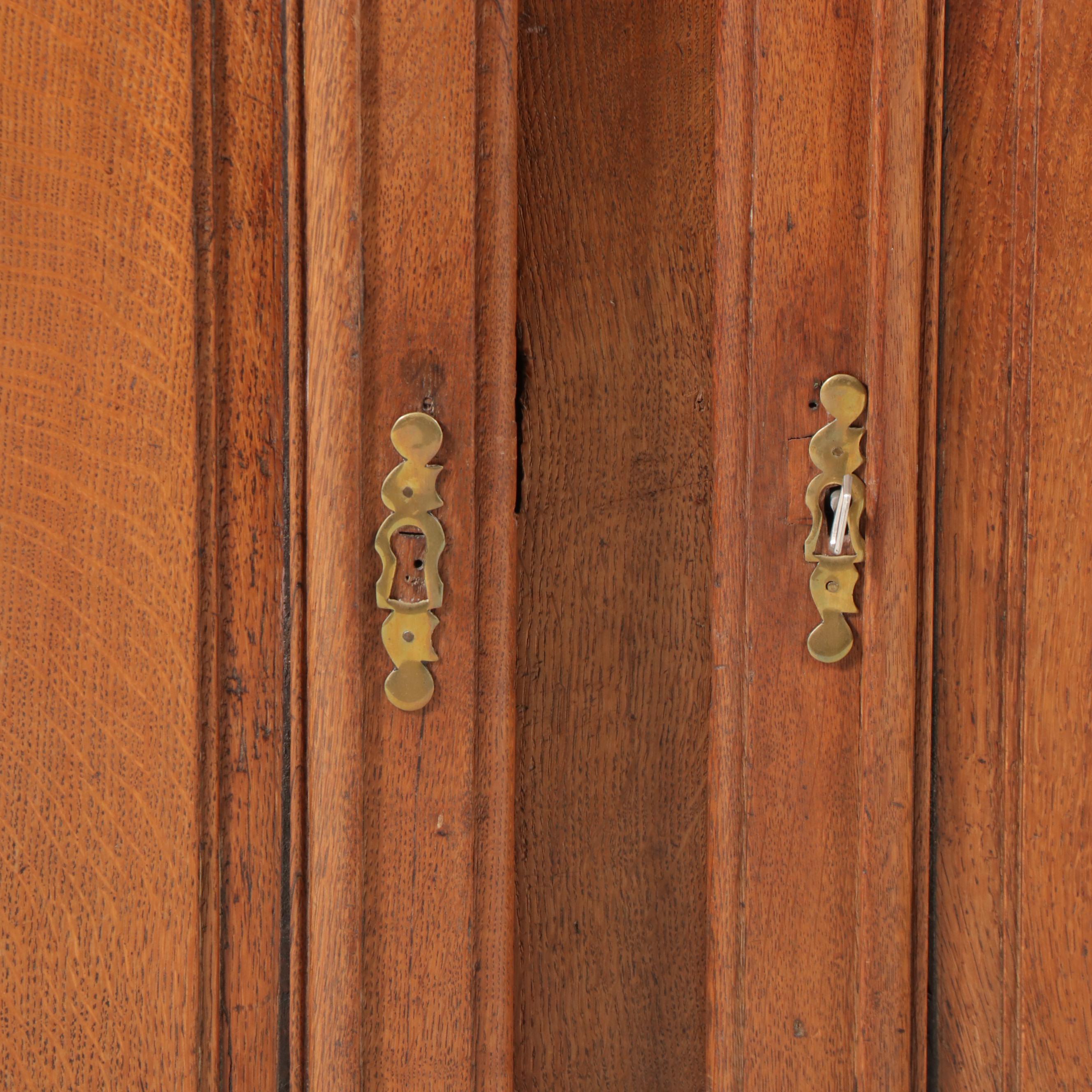 French Provincial Oak Commode, Late 19th Century