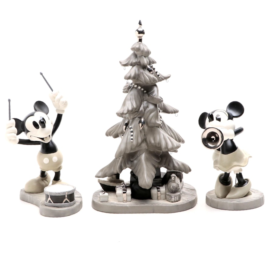 Walt Disney Classics Collection "Hooray for the Holidays!" Figural Group