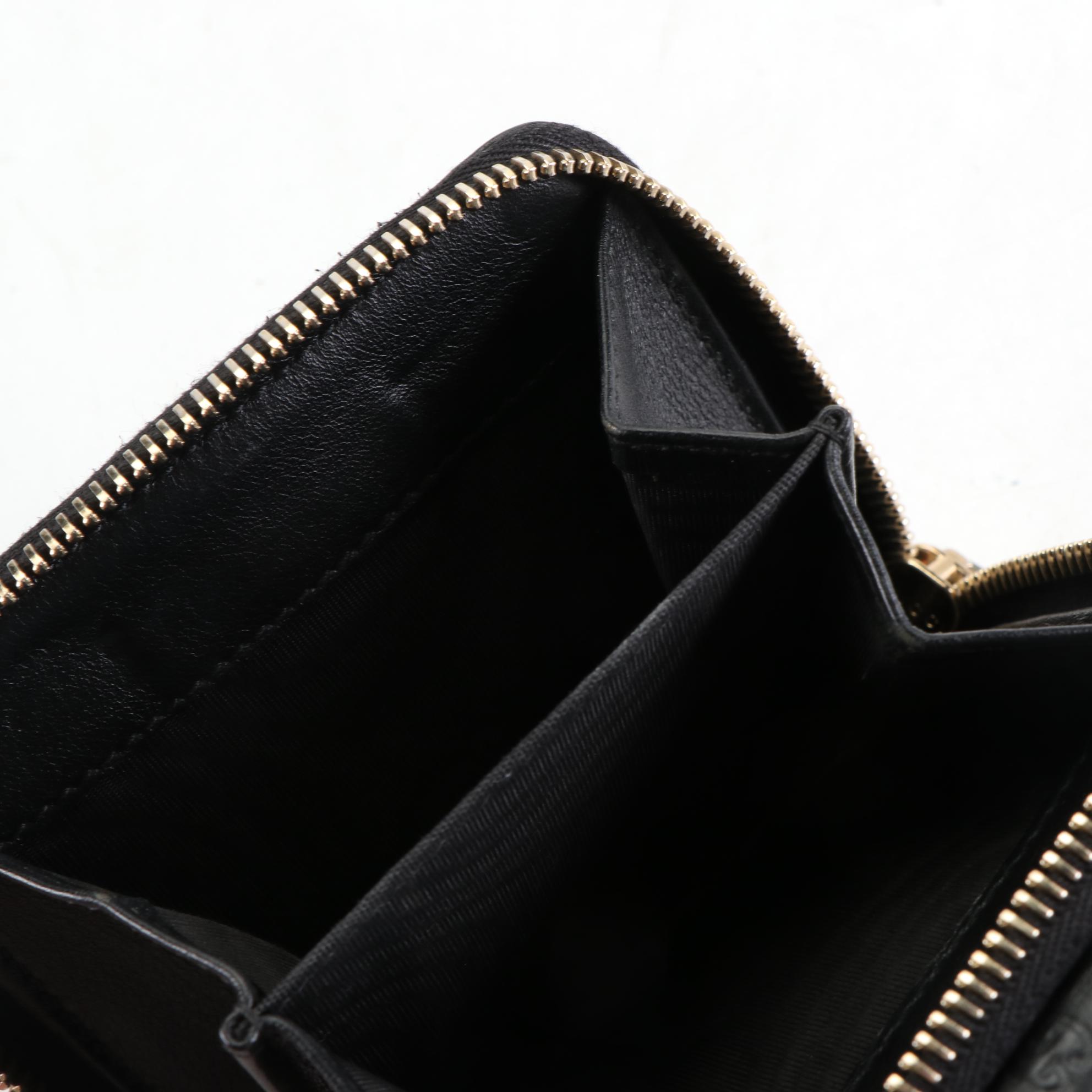 Gucci Wallet in Black Microguccissima Leather