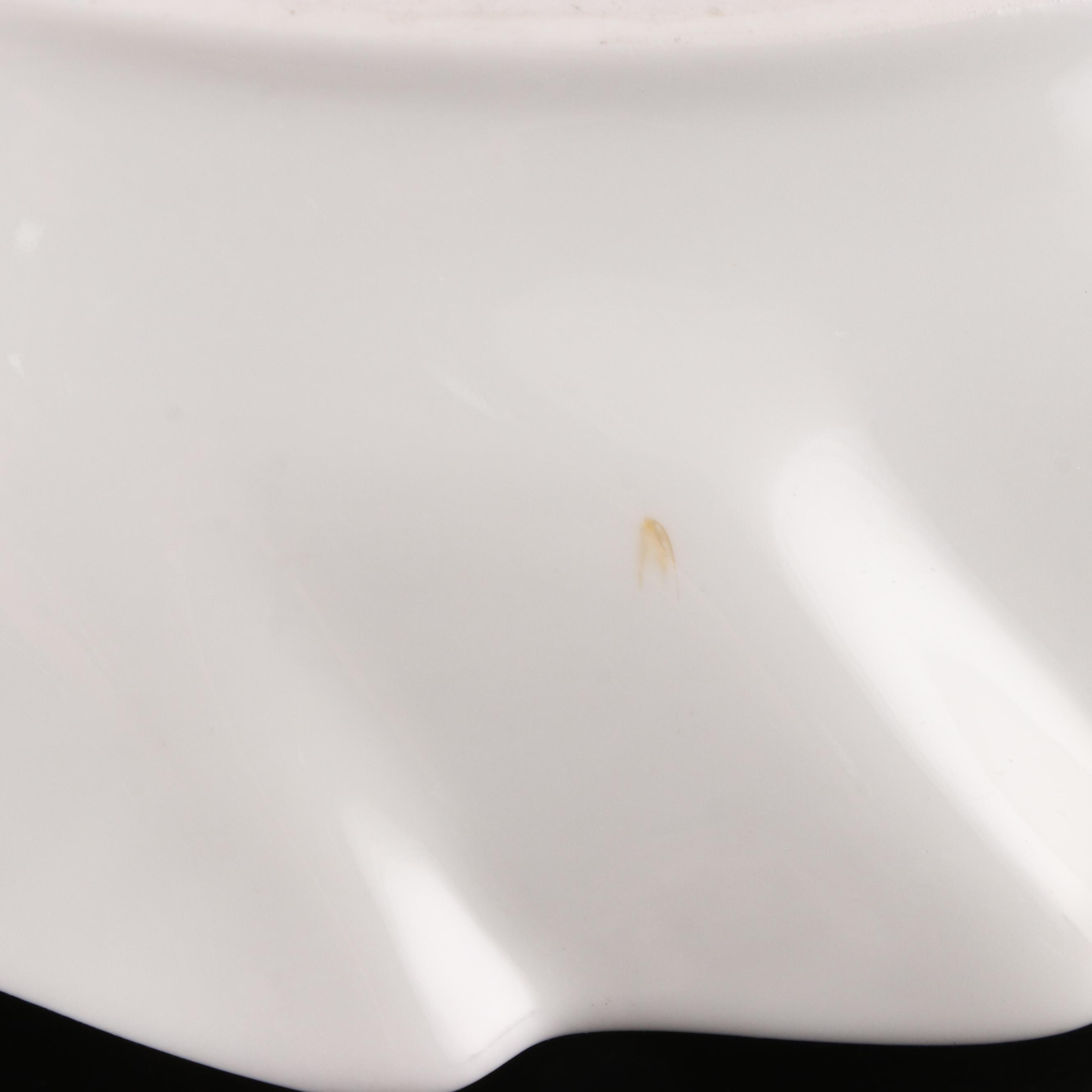 Herend Porcelain "Victoria" Leaf Dish, 20th Century