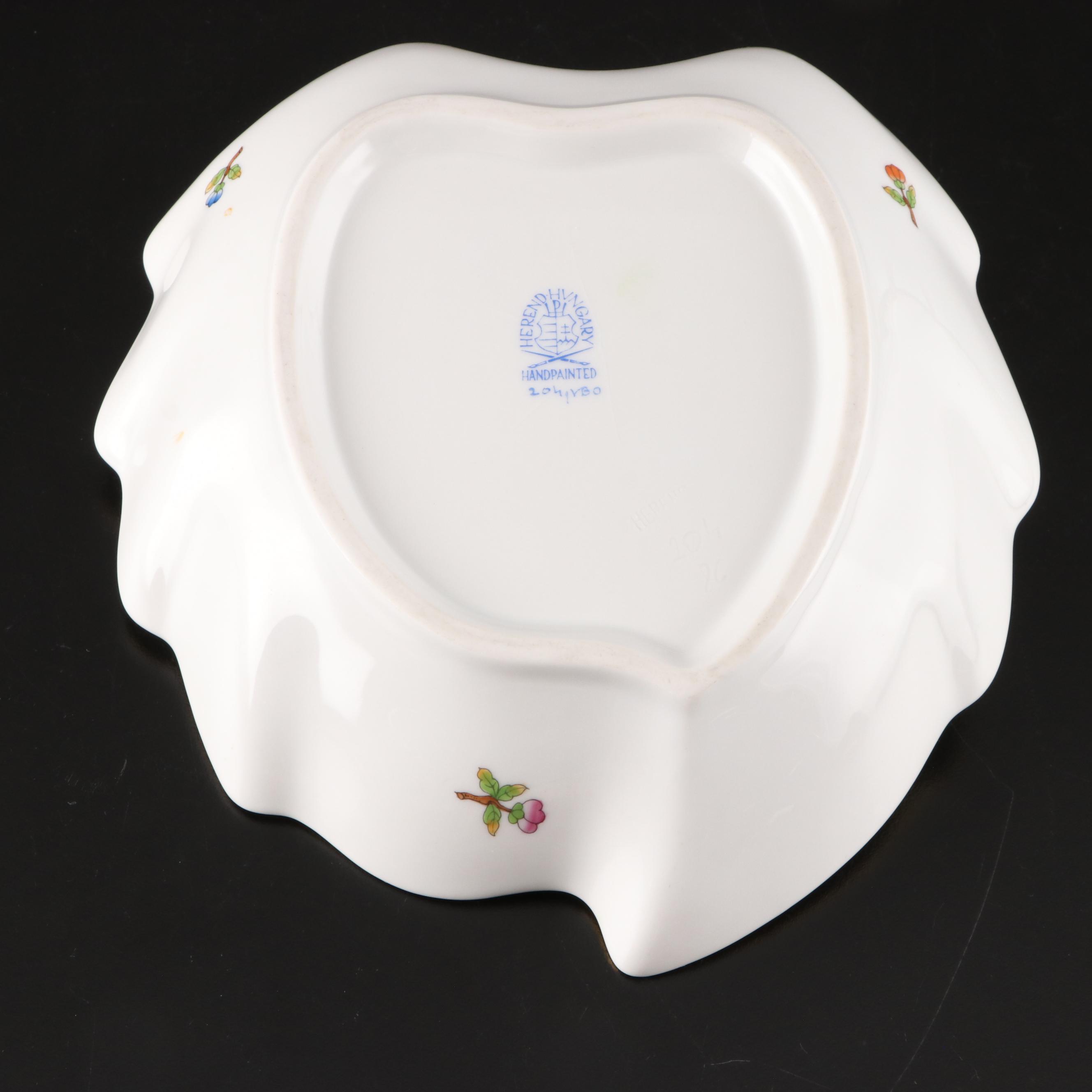 Herend Porcelain "Victoria" Leaf Dish, 20th Century