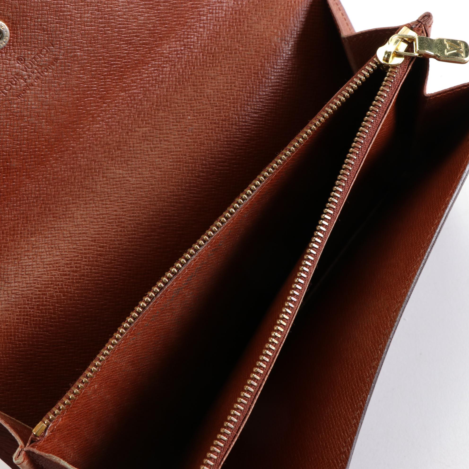 Louis Vuitton Sarah Wallet in Monogram Canvas