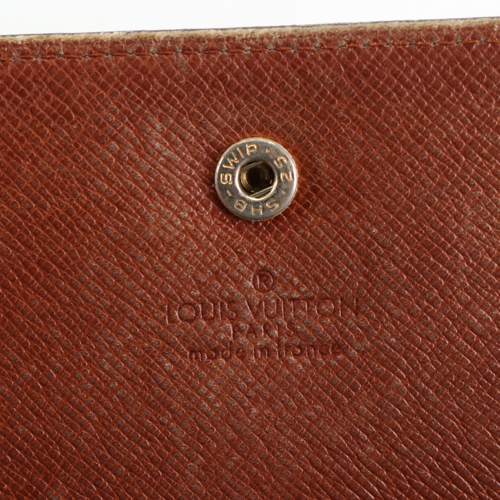 Louis Vuitton Sarah Wallet in Monogram Canvas